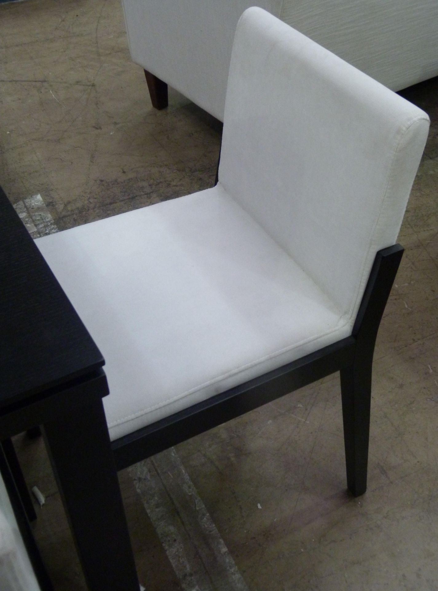 A Dark Dining Table (H75cm, W120cm, D80cm) with Six matching Chairs featuring Cream Upholstered - Image 2 of 3