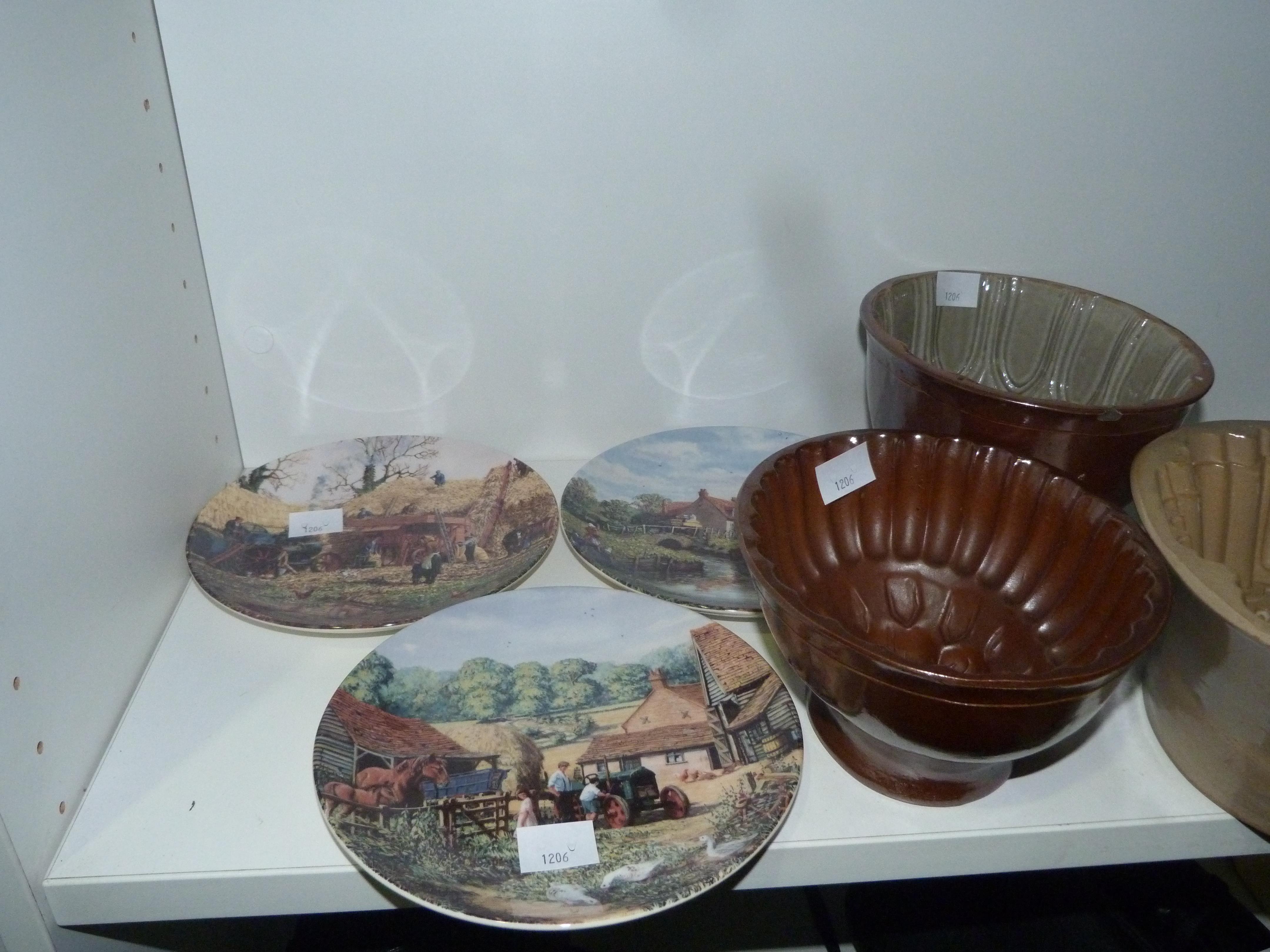 This is a Timed Online Auction on Bidspotter.co.uk, Click here to bid. Six Wedgwood Plates from '' - Image 3 of 4