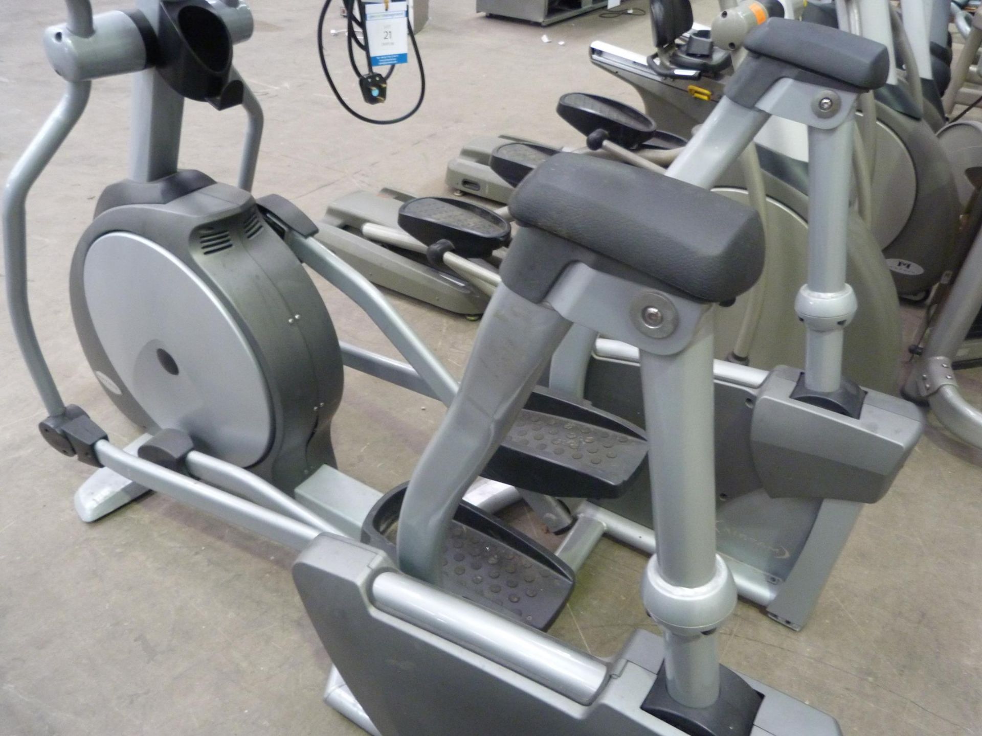 * A Matrix Powered Cross Trainer, Model MX-A5X. Please note there is a £5 plus VAT lift out fee with - Image 3 of 3