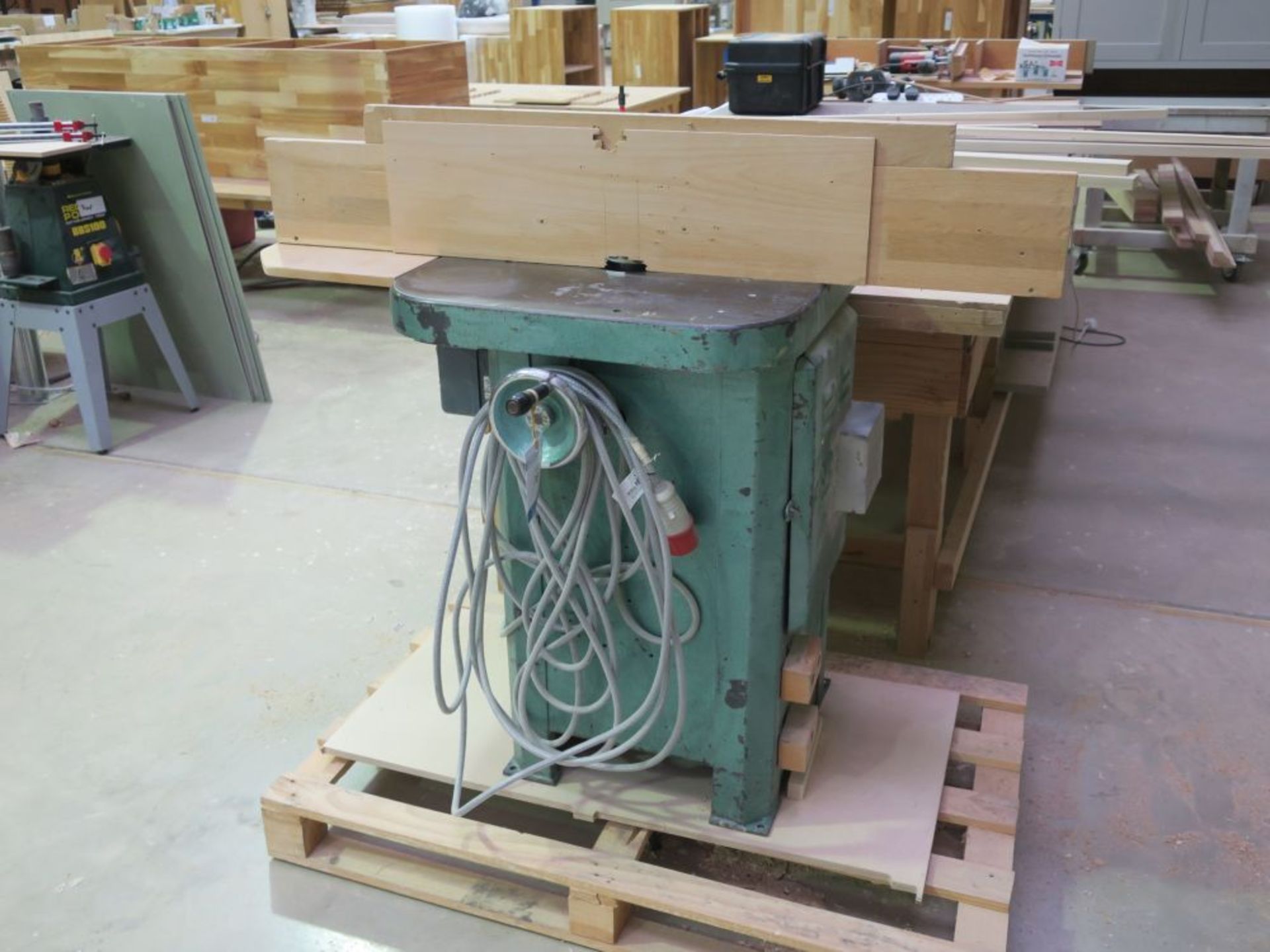 * Sedgwick Spindle Moulder S/N 1197/81. Please note there is a £10 plus Vat lift out fee on this - Image 6 of 6