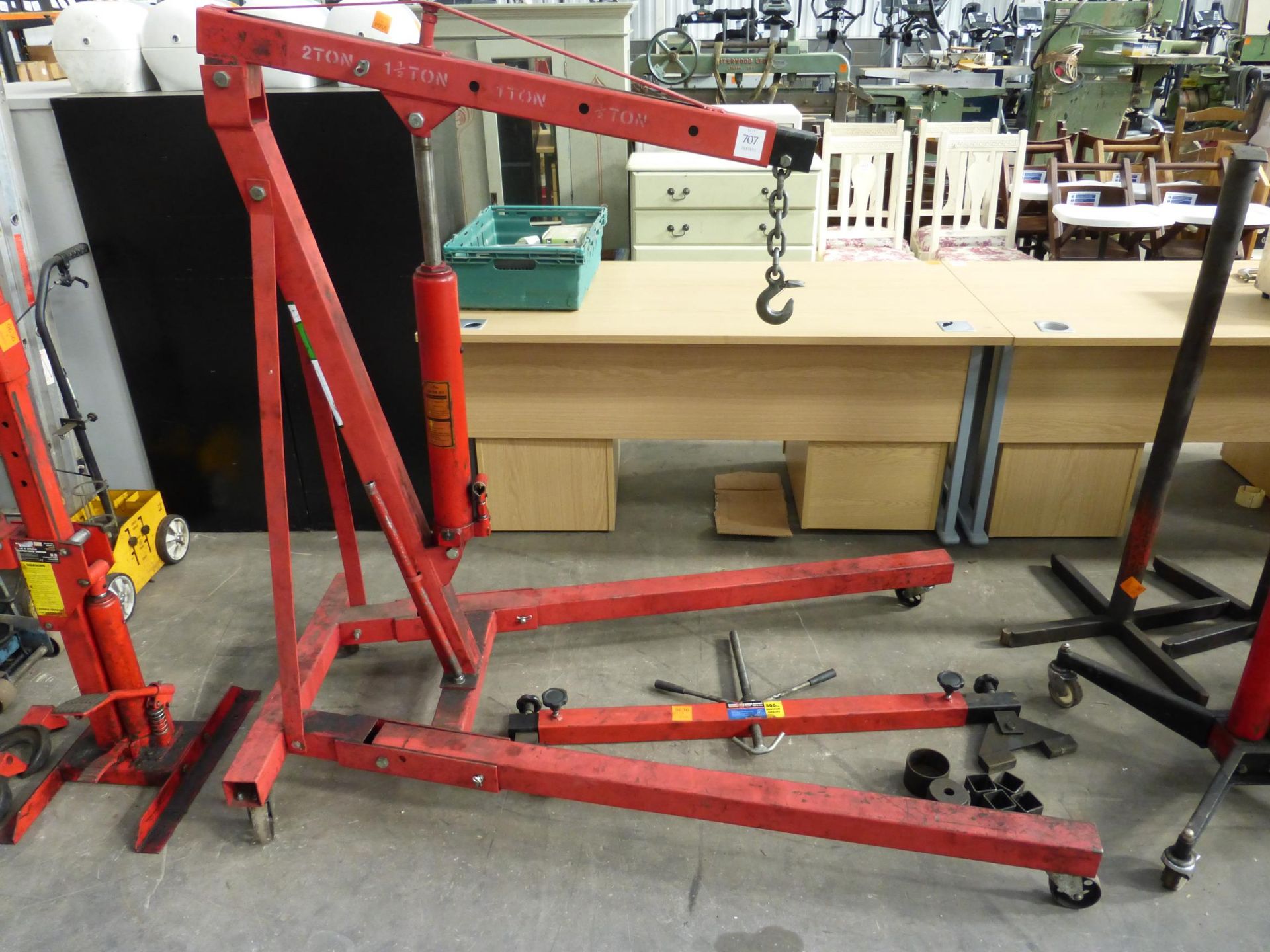 * A 2 Ton Mobile Engine Hoist c/w Adjustable Engine Support Beam. Please note there is £5 plus VAT