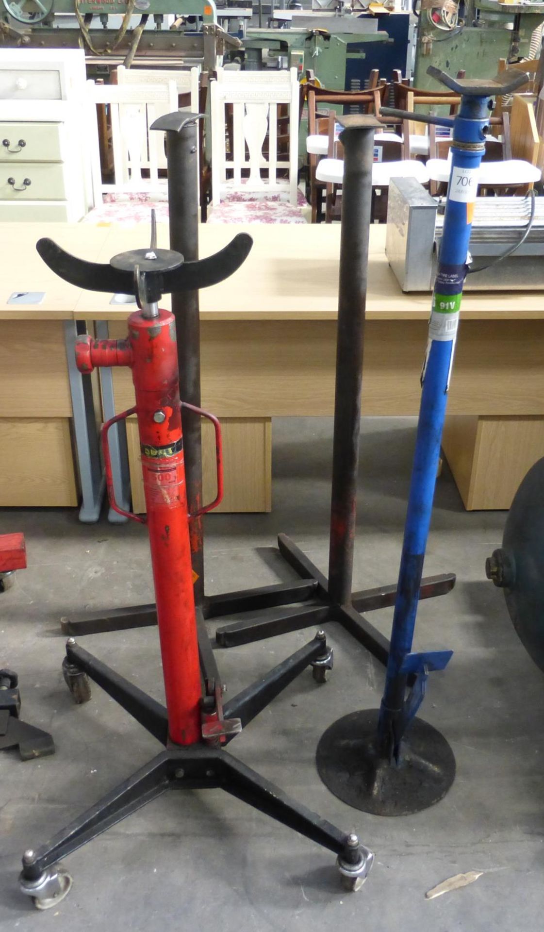 * 4 x Various Transmission Stands