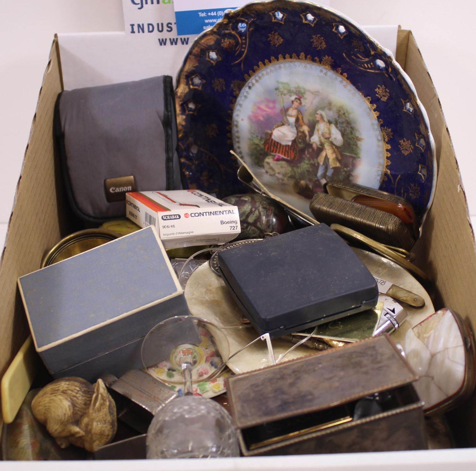 Various Antique and Collectable Items to include a Victorian Commemorative Box, Early Porcelain