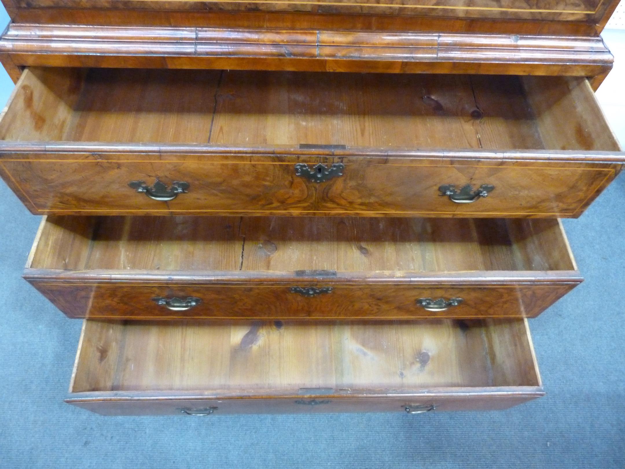 This is a Timed Online Auction on Bidspotter.co.uk, Click here to bid. An 18th Century Walnut - Image 11 of 19