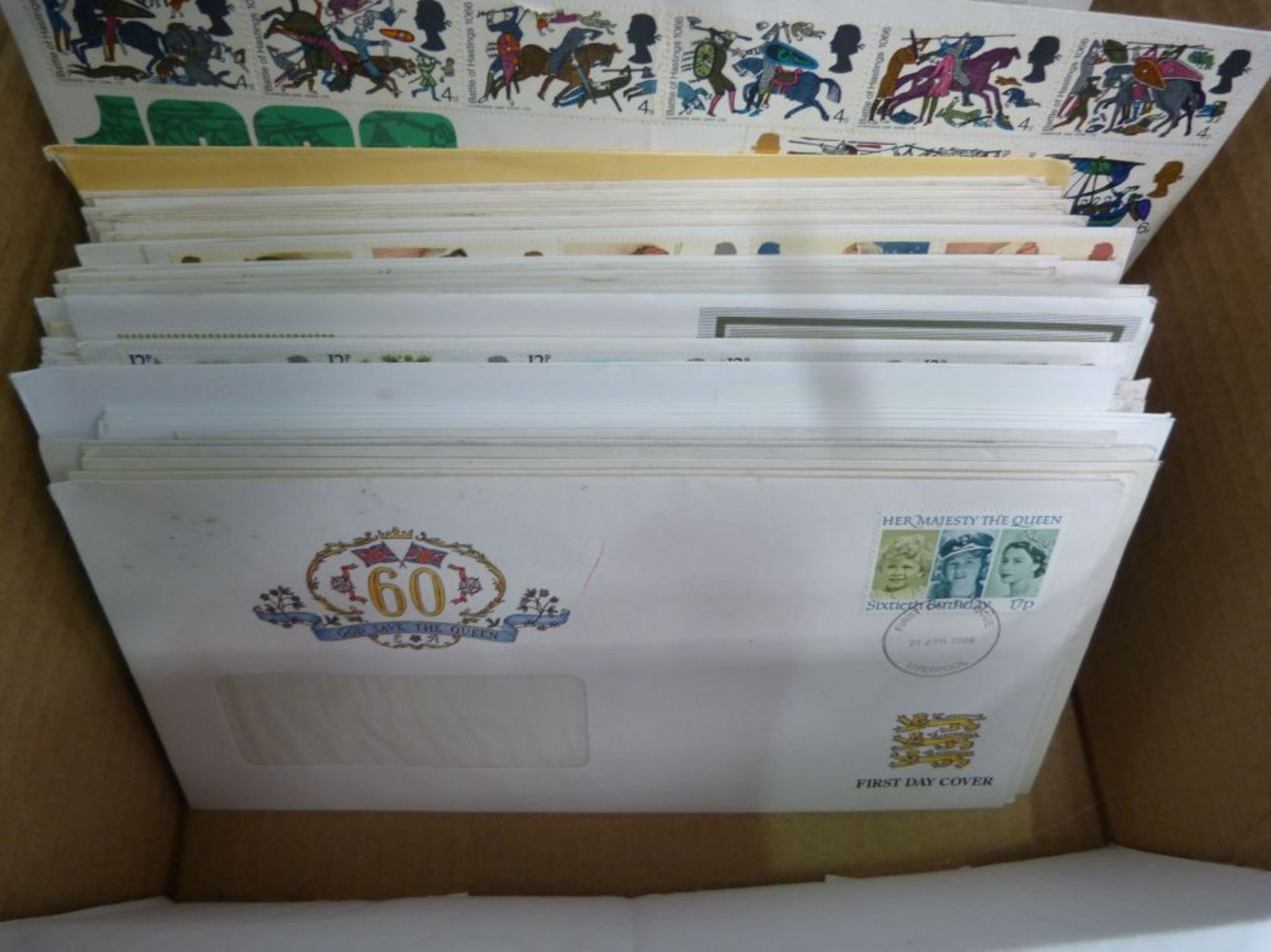 A Box containing First Day Covers (400+) (Est £40-£60) - Image 3 of 4