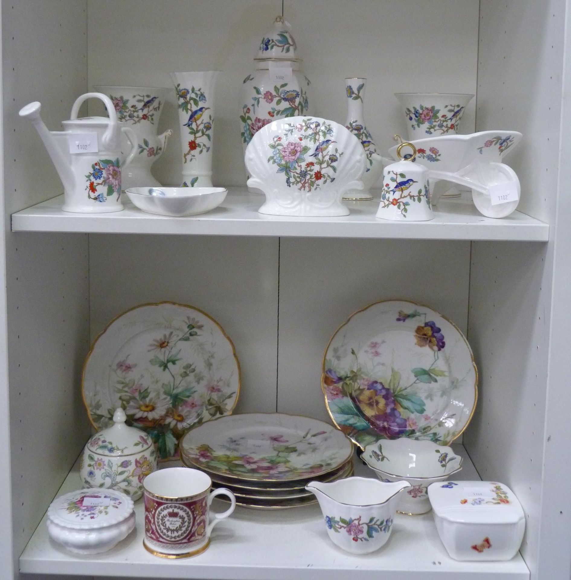 Two shelves to contain a selection of ceramics to include Aynsley 'Pembrooke' (12) and 'Cottage