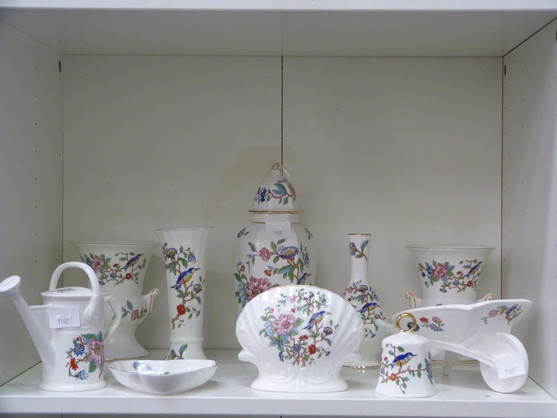 Two shelves to contain a selection of ceramics to include Aynsley 'Pembrooke' (12) and 'Cottage - Image 2 of 3
