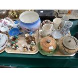 This is a Timed Online Auction on Bidspotter.co.uk, Click here to bid. A selection of Ceramics to