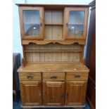 This is a Timed Online Auction on Bidspotter.co.uk, Click here to bid. A Pine Welsh Dresser with