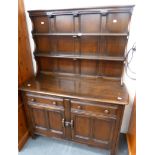 This is a Timed Online Auction on Bidspotter.co.uk, Click here to bid. A Dresser with two upper