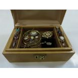 This is a Timed Online Auction on Bidspotter.co.uk, Click here to bid. Jewellery Box with