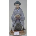 This is a Timed Online Auction on Bidspotter.co.uk, Click here to bid. A Lladro model of a Geisha