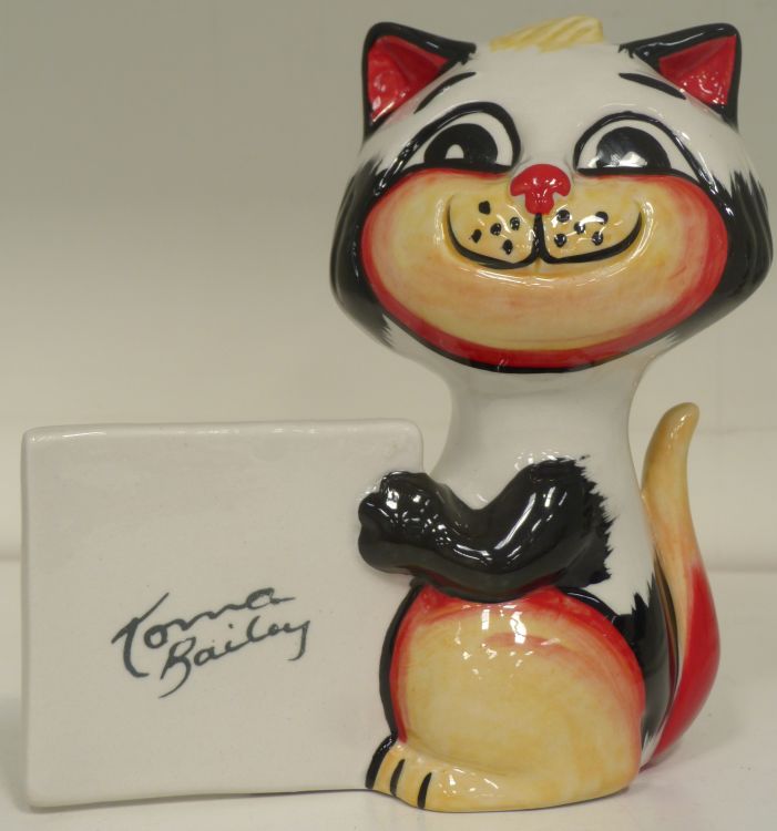 This is a Timed Online Auction on Bidspotter.co.uk, Click here to bid. Lorna Bailey Ceramics: cat - Image 3 of 3