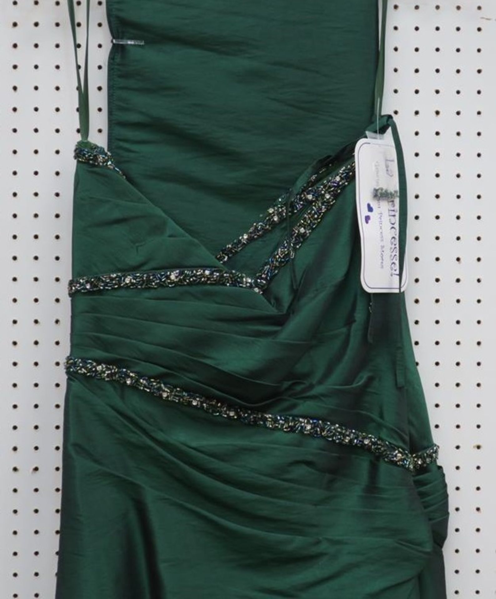 52 Dresses to include: La Princesse D2513, Green Prom Dresses sizes 3 x 16, La Princesse 6193, Green - Image 5 of 20