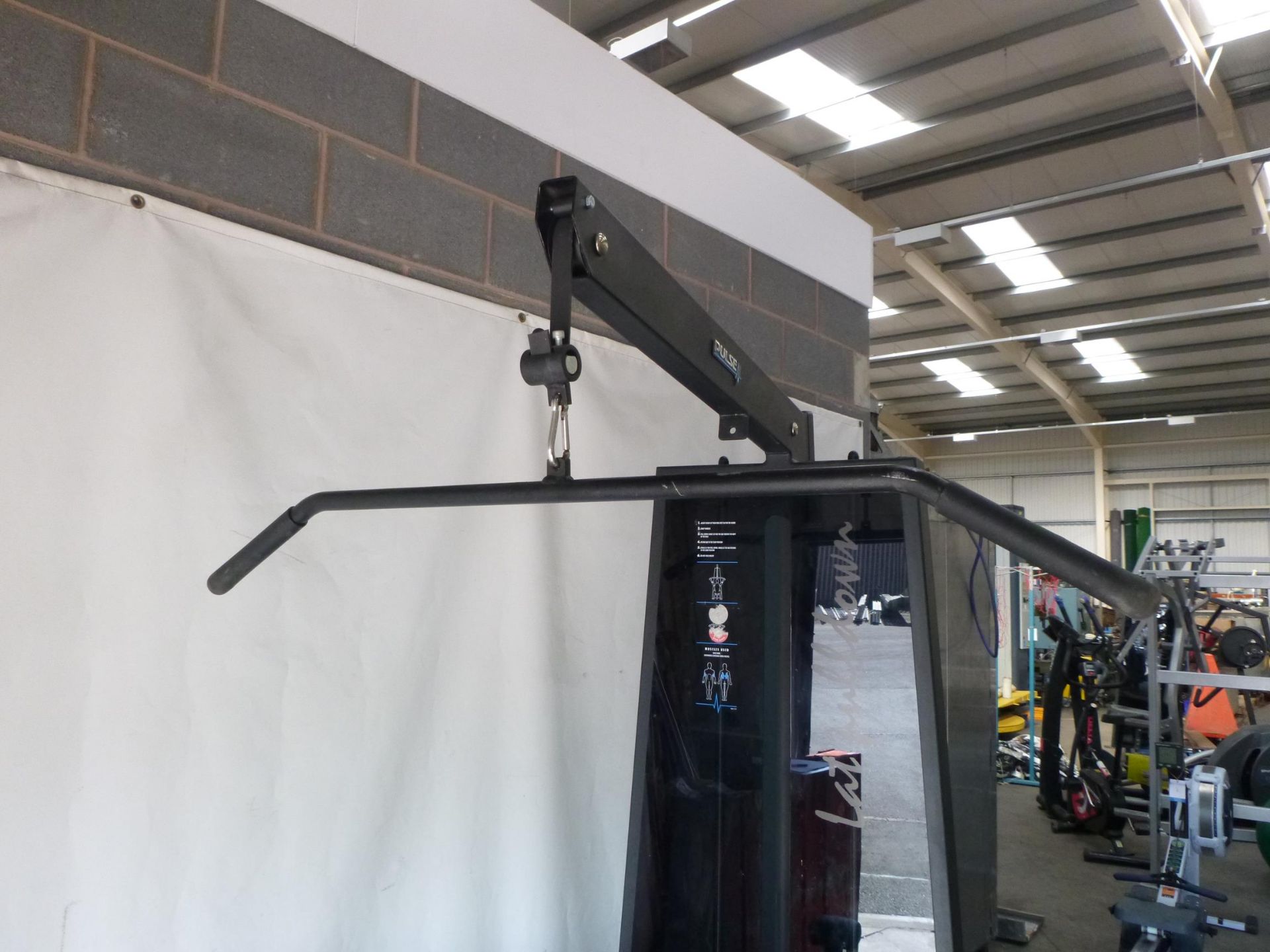 * A Pulse Lat Pull Down. Please note there is a £5 Plus VAT Lift Out Fee on this lot - Image 5 of 5
