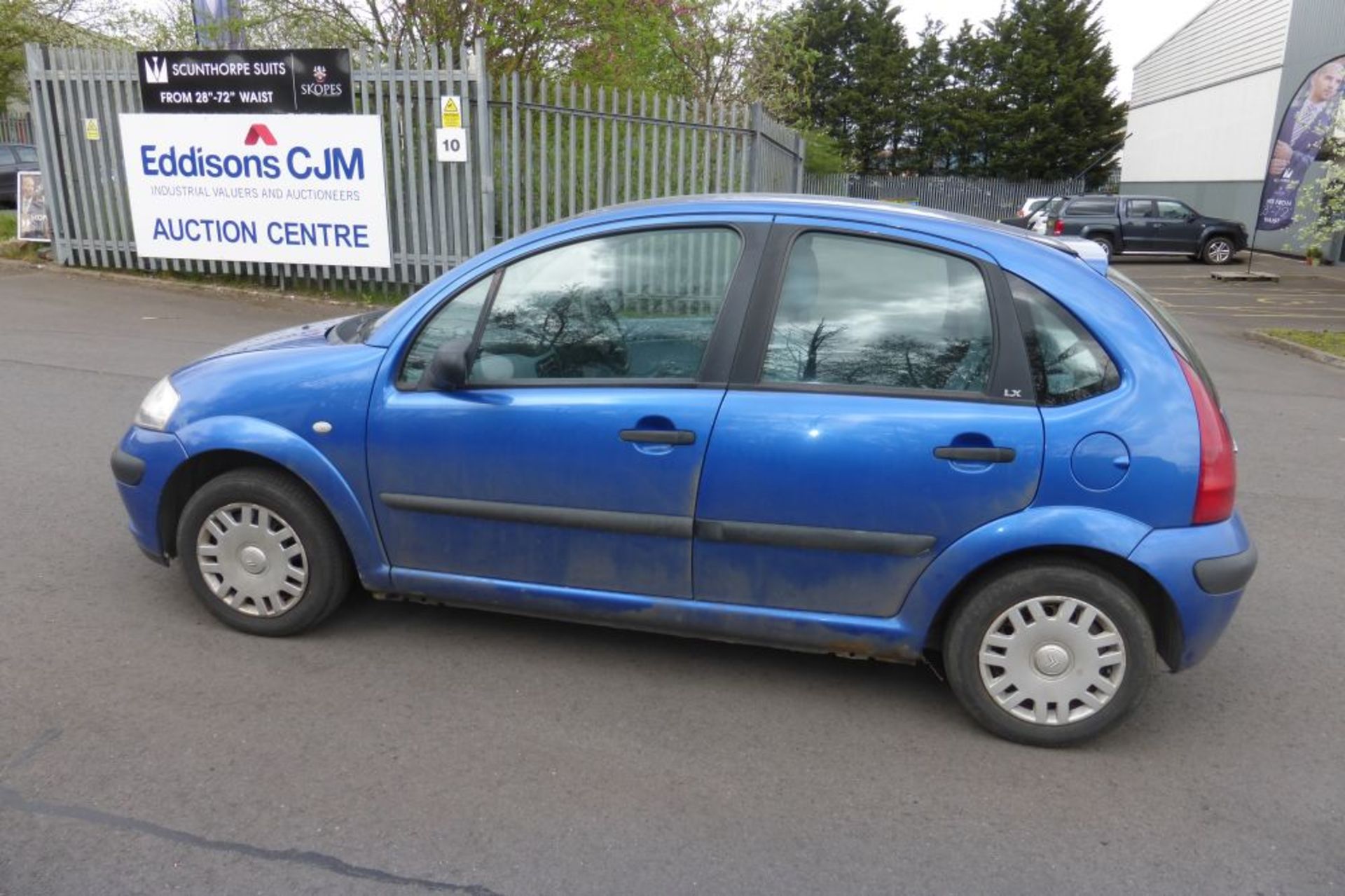 A Citroen C3 LX 1360cc Petrol, Date of First Registration 30.06.2003 comes with V5, 1 Key and - Bild 4 aus 11