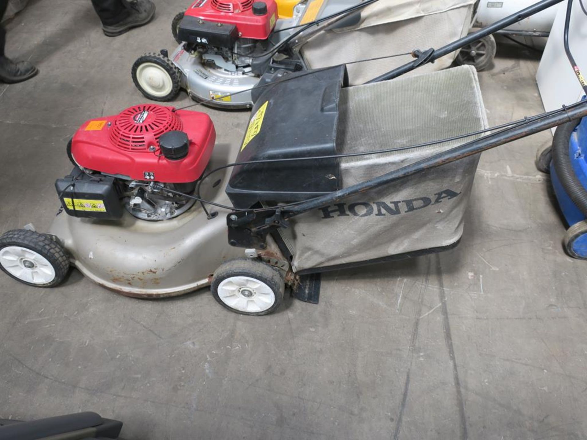 Honda easy start GCV 160 Lawn Mower (in working order) - Bild 2 aus 4