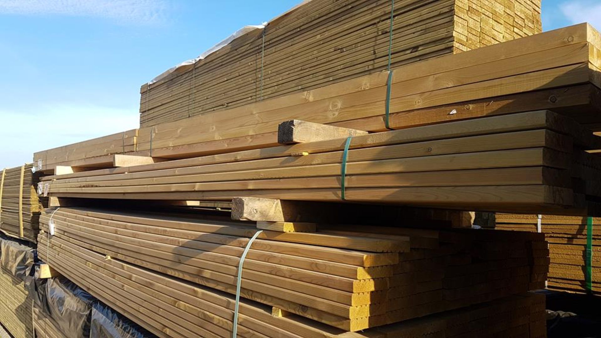 * 38x125 (32x121) decking. Tanalith treated. 38 pieces at 4200mm. M431052. Please note this lot is - Image 2 of 2