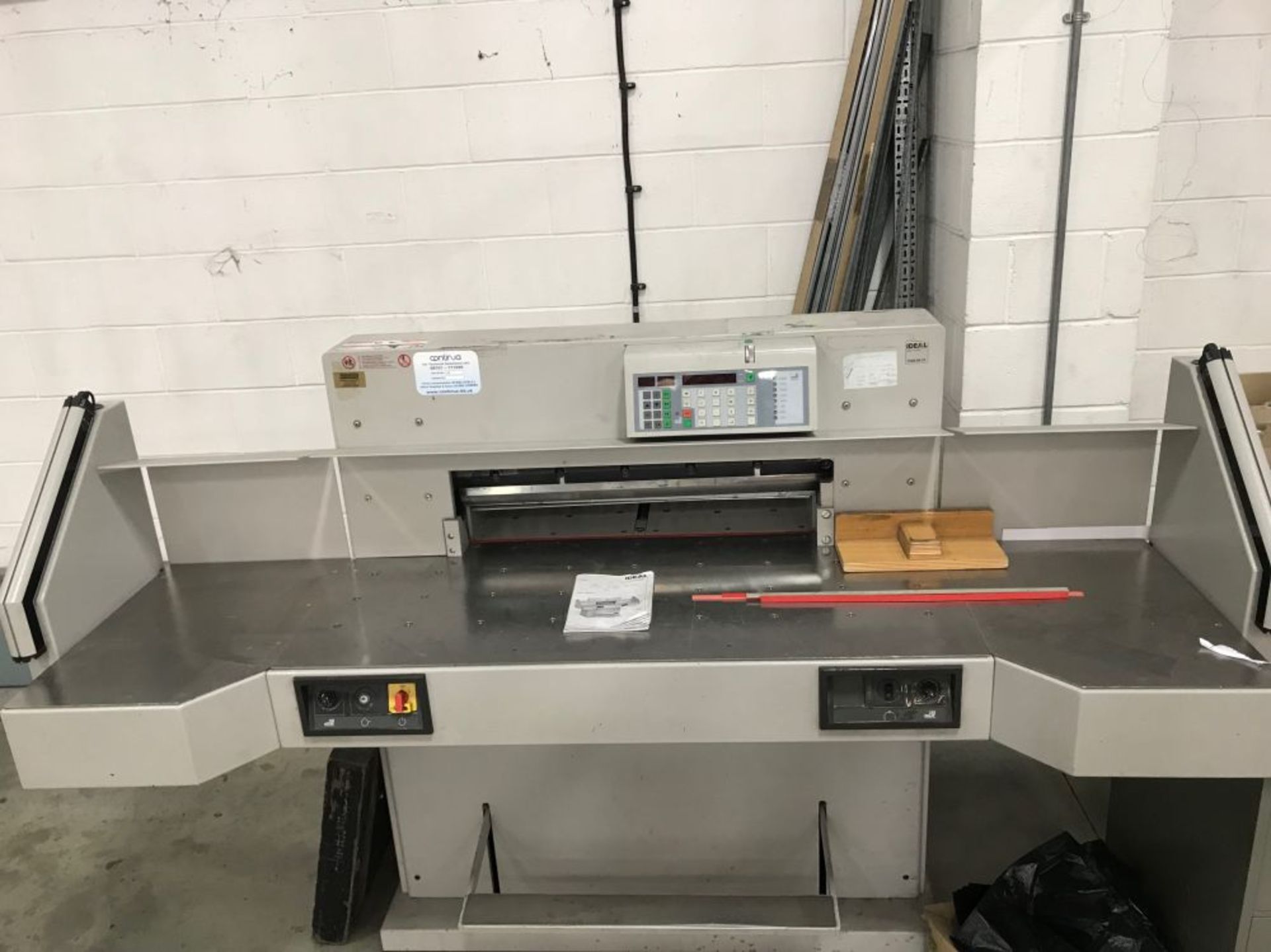 * IDEAL 7228-06 LT Guillotine. Full working order with Operators manual and spare Blade. This lot is - Image 2 of 5