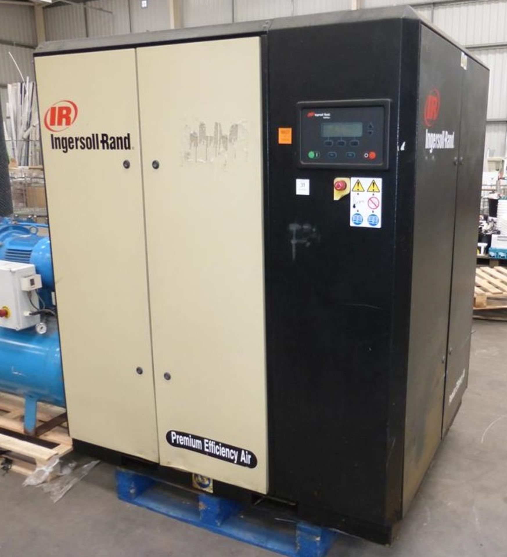 * Inggrsoll Rand Nirvana N37 Screw Compressor 10Bar 37kW 3Ph. Please note there is a £5 + VAT lift