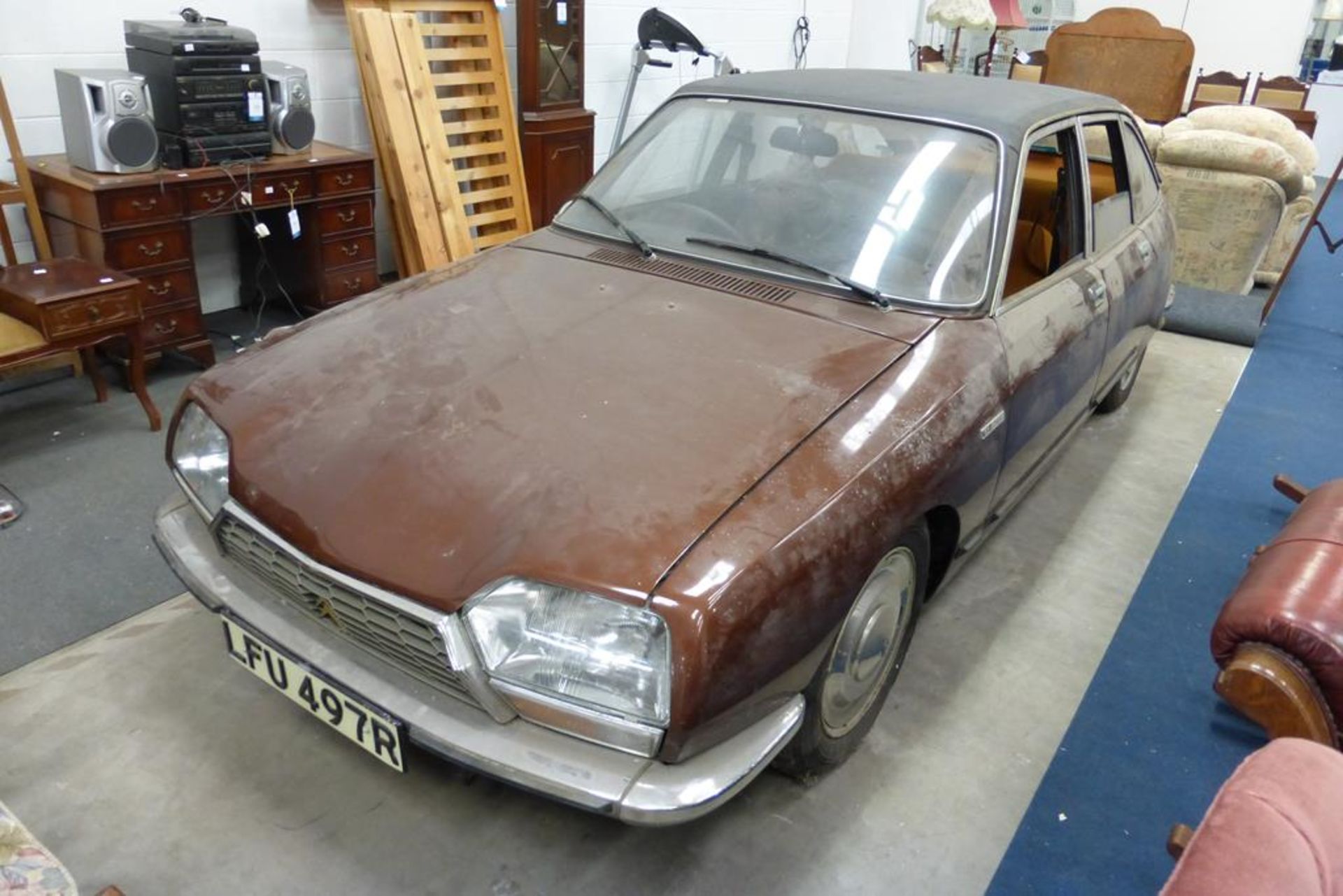 01.8.76 Citroen GS Pallas TC Semi Auto 4 Door Saloon. 1222cc Petrol, Registration LFU 497R, 78 miles