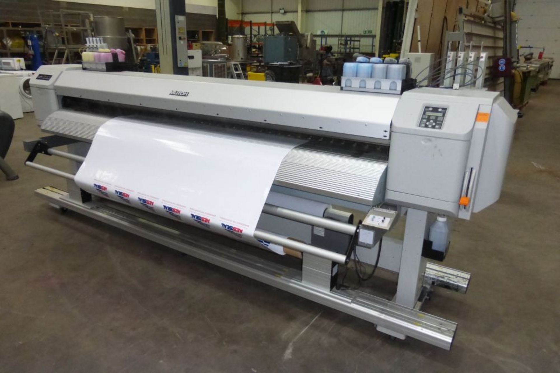* A Mutoh ValueJet 2638 High Speed Sign Makers Printer A 2014 Mutoh ValueJet 2638 2600mm with 4 - Image 4 of 14