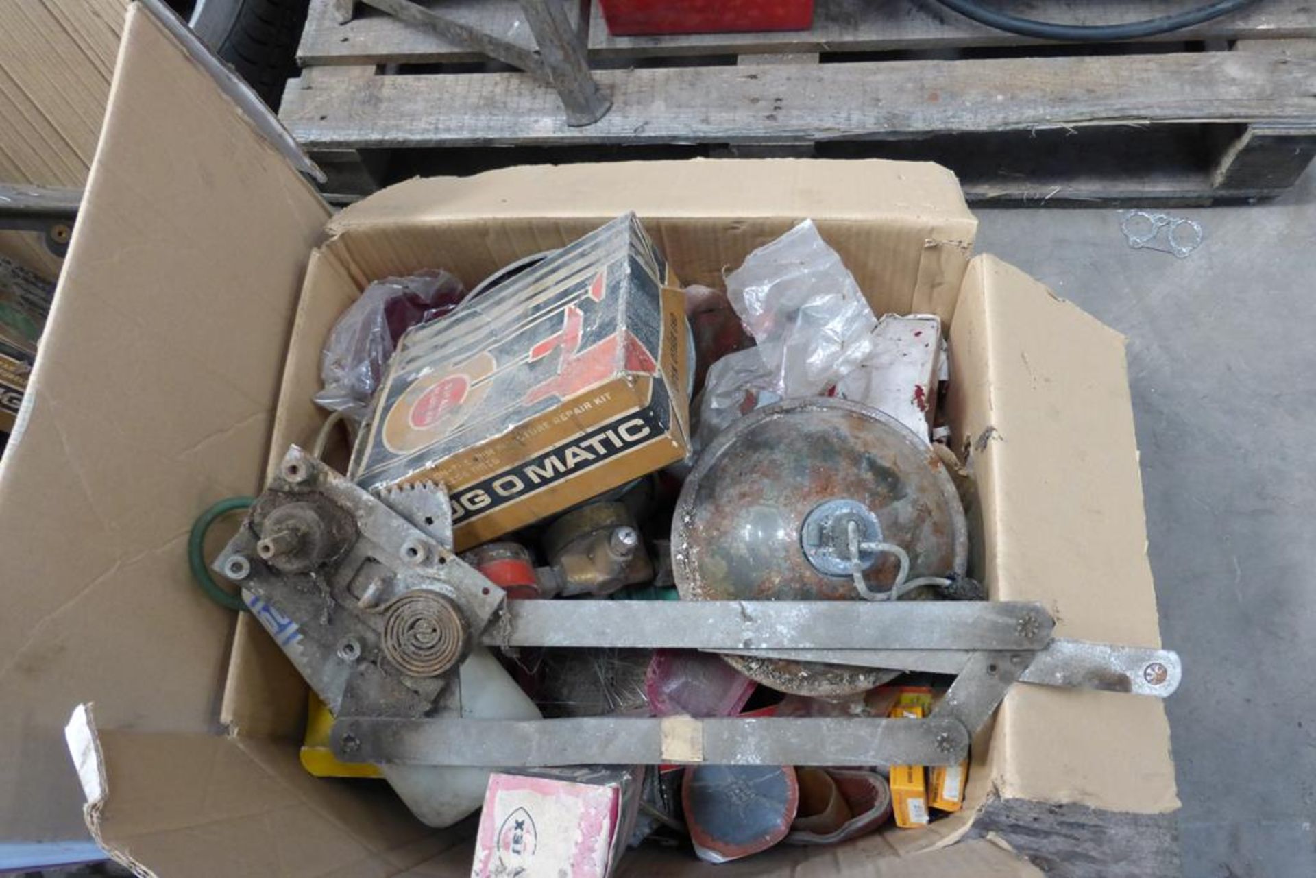 Pallet to contain, Mono Welder, Aspera Motor, qty of Car Spares etc. Please note there is a £10 Plus - Image 3 of 4