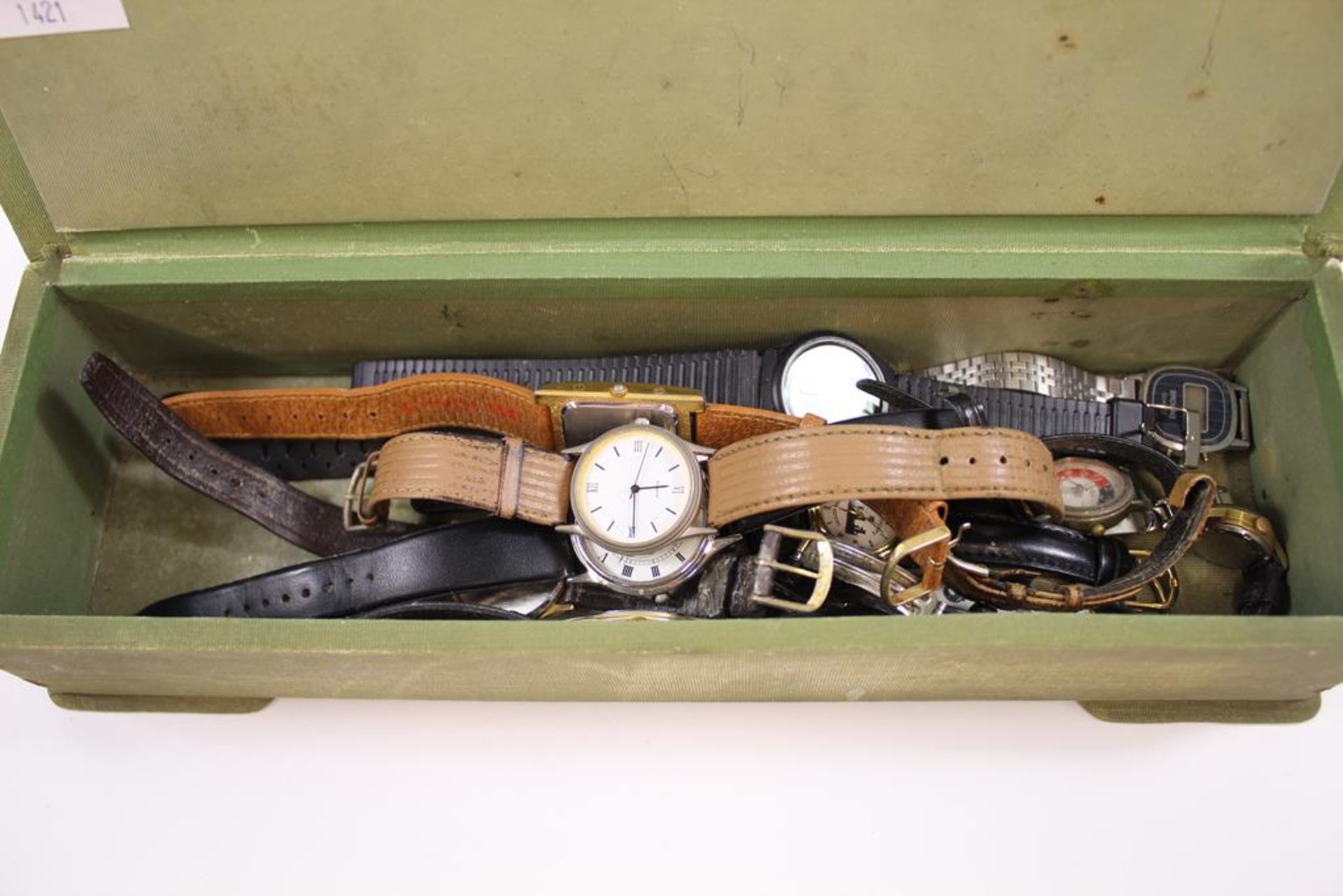 A collection of Sixteen mostly Quartz Wrist Watches by Limit, Seiko, Sekonda etc. (Est.£30-£40) - Image 2 of 2