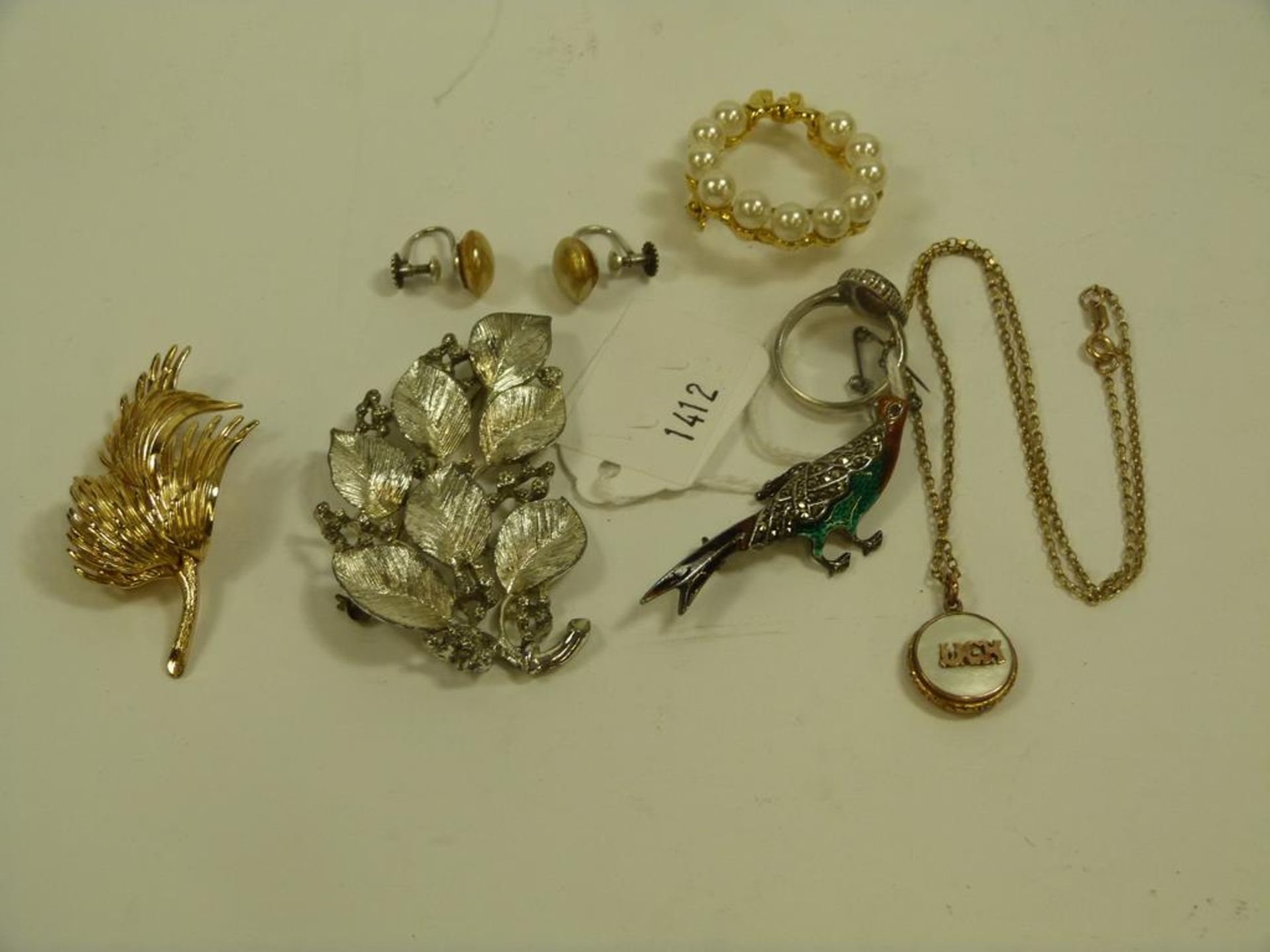 A fine 9ct Gold Chain (with pendant) a Silver and Marcasite Brooch, a Silver Ring and a small - Image 3 of 3