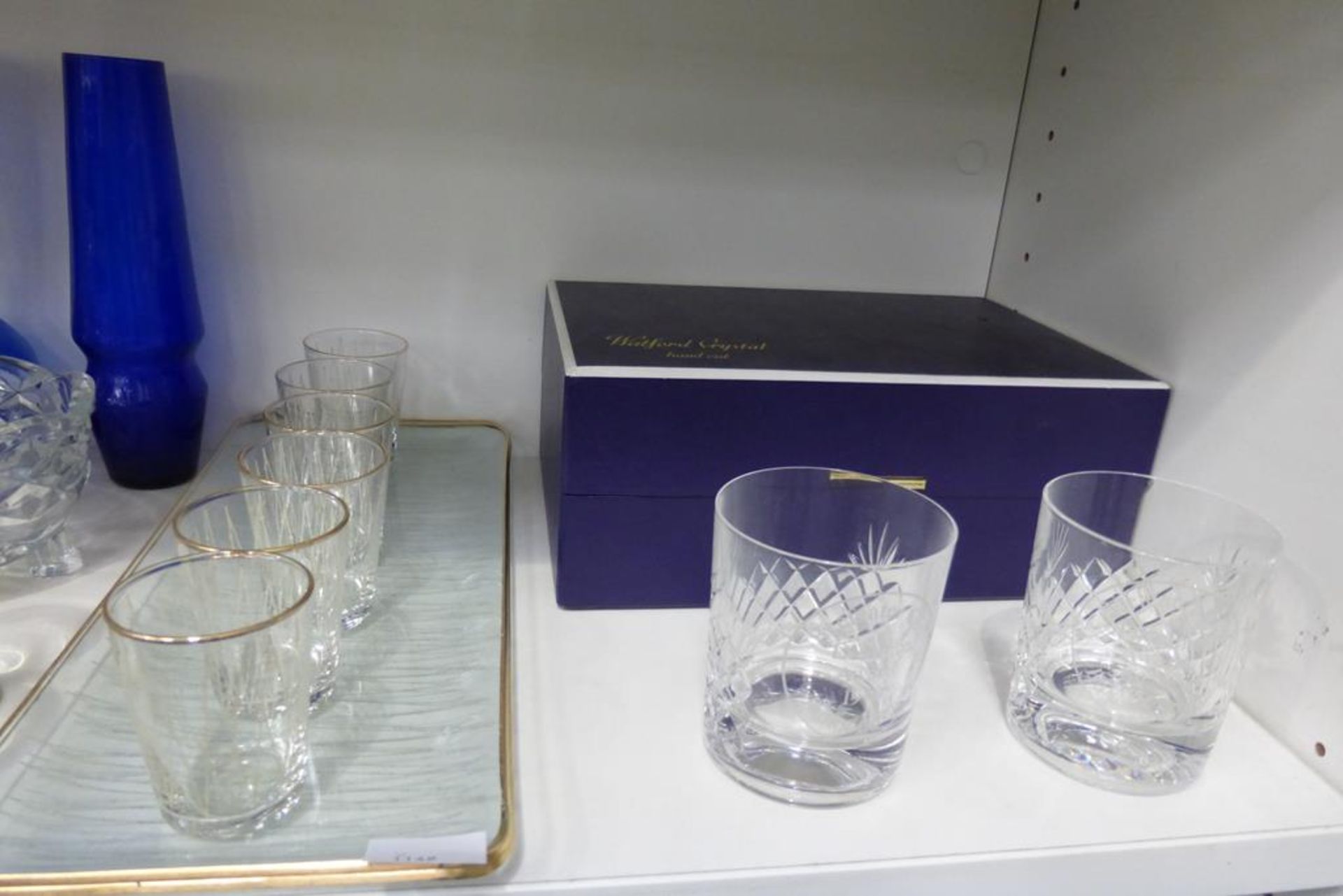 Two shelves featuring glassware including two boxed Watford crystal drinking Glasses, two 'Cristal - Image 4 of 7