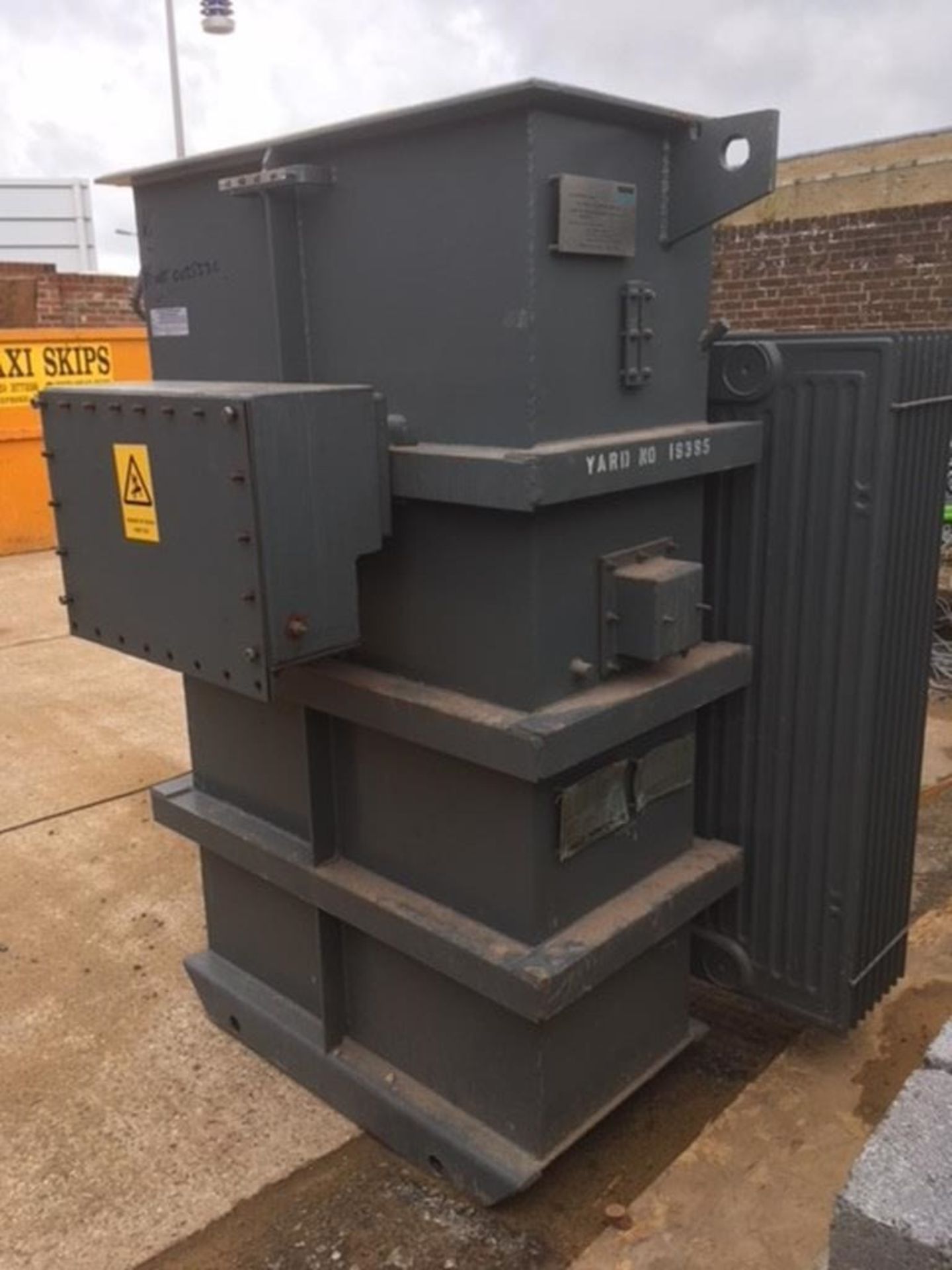 * A 1988 Lindley Thompson Ltd 500kVA Transformer