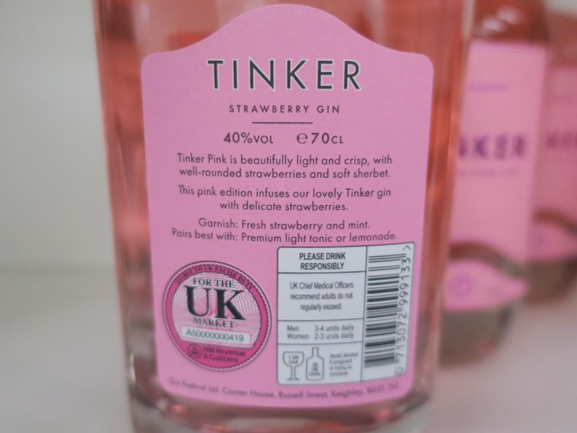 * A Box of Tinker 'Strawberry- Premium' Gin 6 x 70cl 40% Vol (RRP £210) - Image 3 of 3