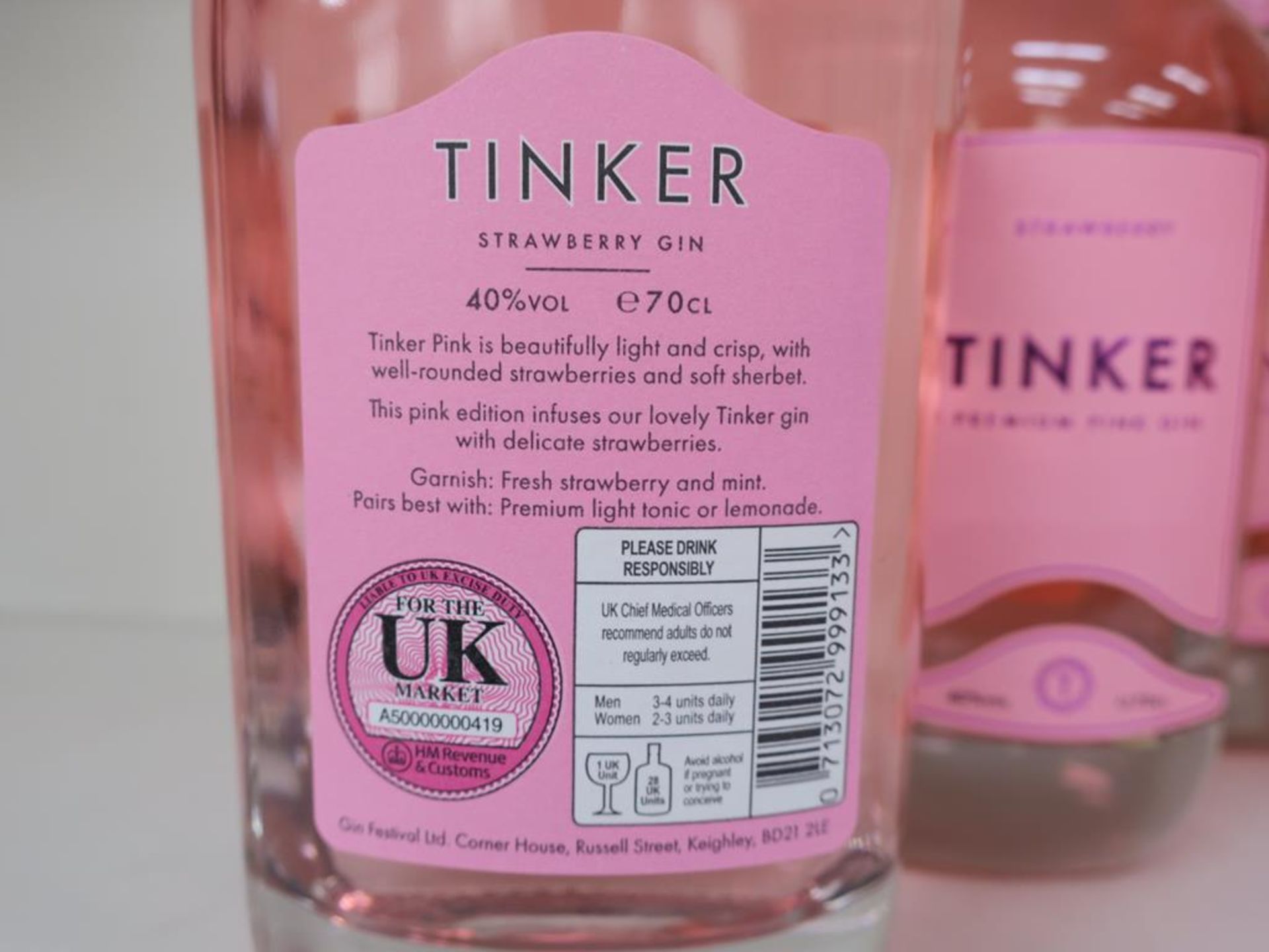 * A Box of Tinker 'Strawberry- Premium' Gin 6 x 70cl 40% Vol (RRP £210) - Image 3 of 3