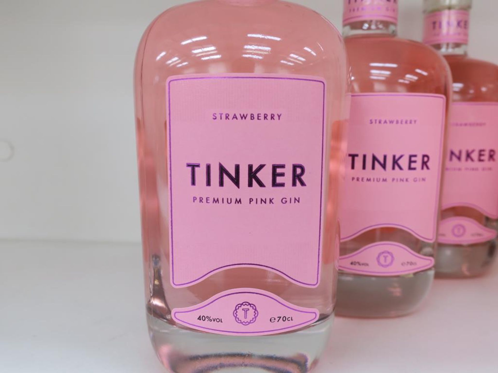 * A Box of Tinker 'Strawberry- Premium' Gin 6 x 70cl 40% Vol (RRP £210) - Image 2 of 3