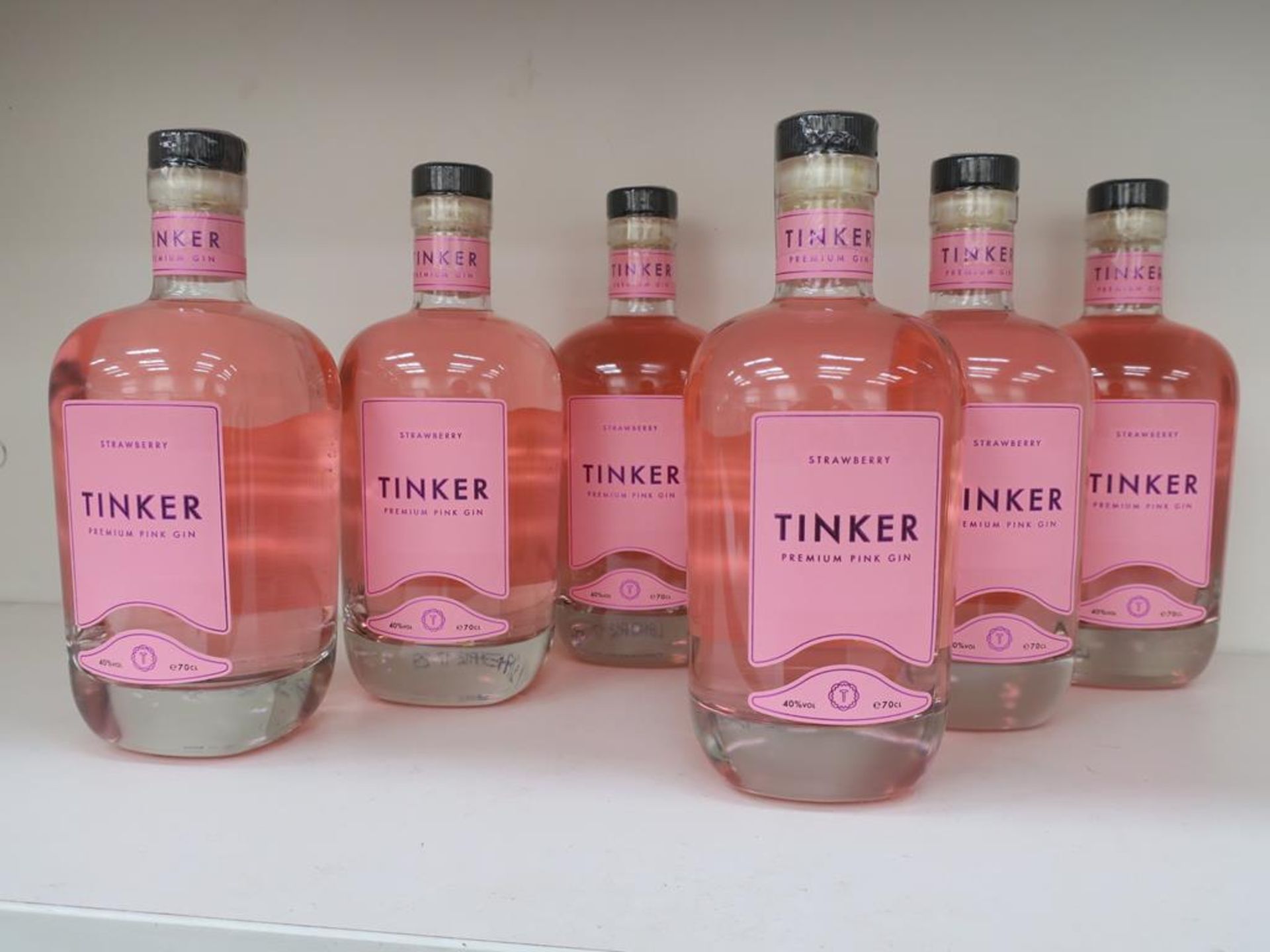 * A Box of Tinker 'Strawberry- Premium' Gin 6 x 70cl 40% Vol (RRP £210)