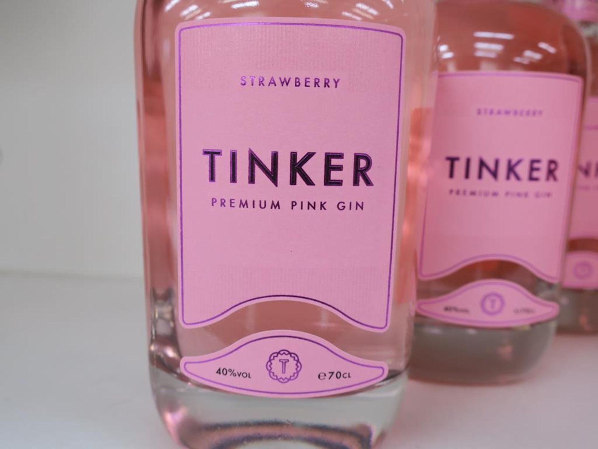 * A Box of Tinker 'Strawberry- Premium' Gin 6 x 70cl 40% Vol (RRP £210) - Image 2 of 3