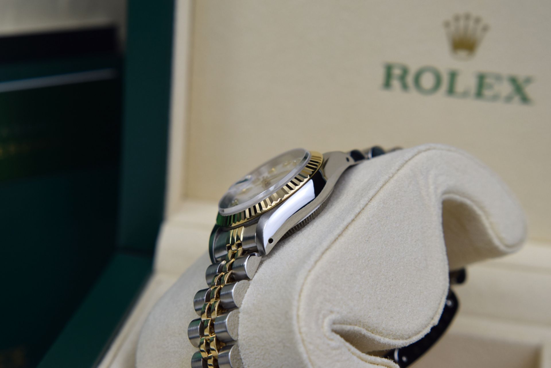 ROLEX *DIAMOND* LADY DATEJUST - 18K GOLD & STEEL WITH WHITE MOP DIAMOND DIAL - Image 14 of 16