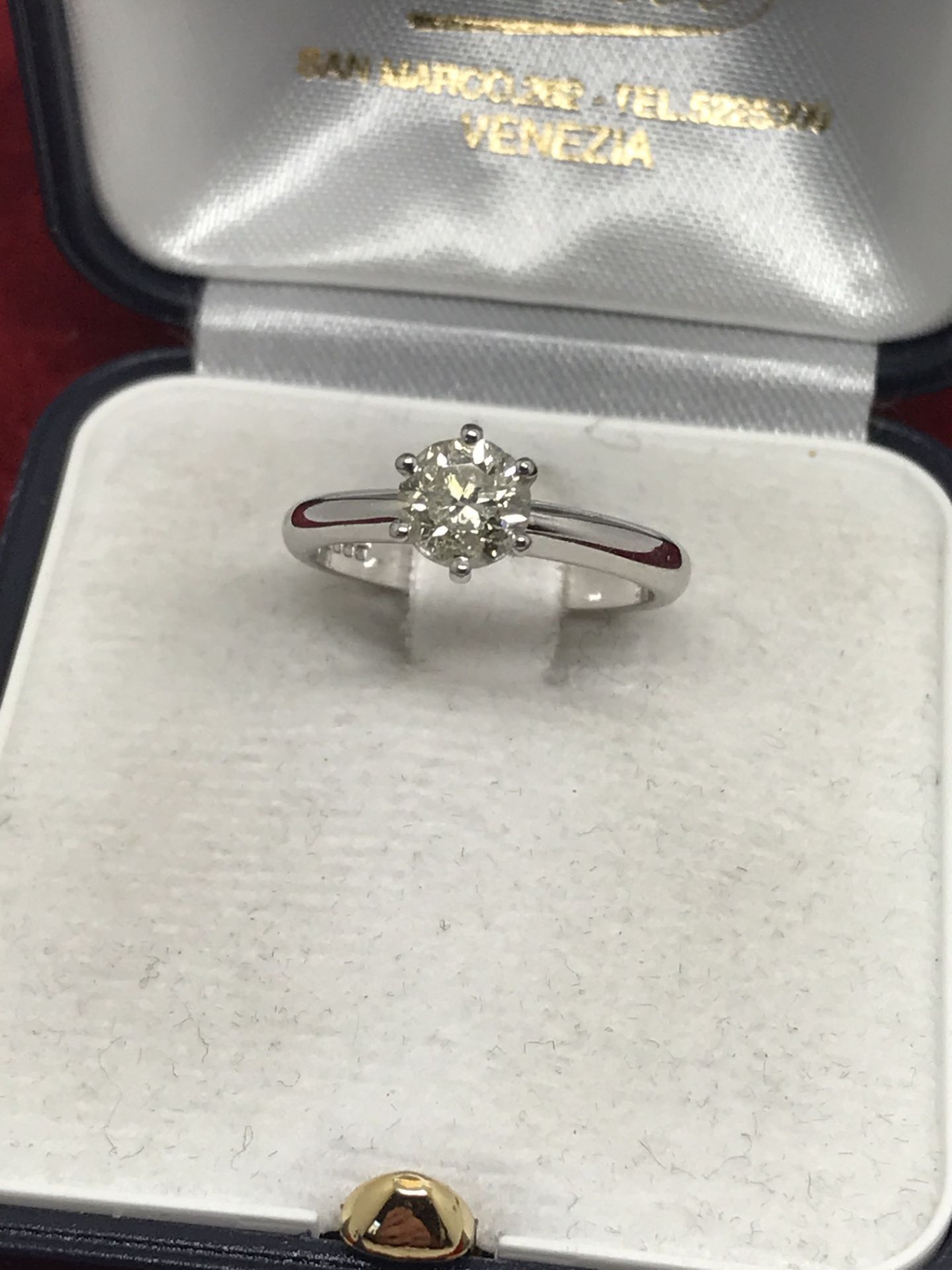 1.00ct DIAMOND SOLITAIRE RING SET IN 18ct WHITE GOLD - Image 2 of 2
