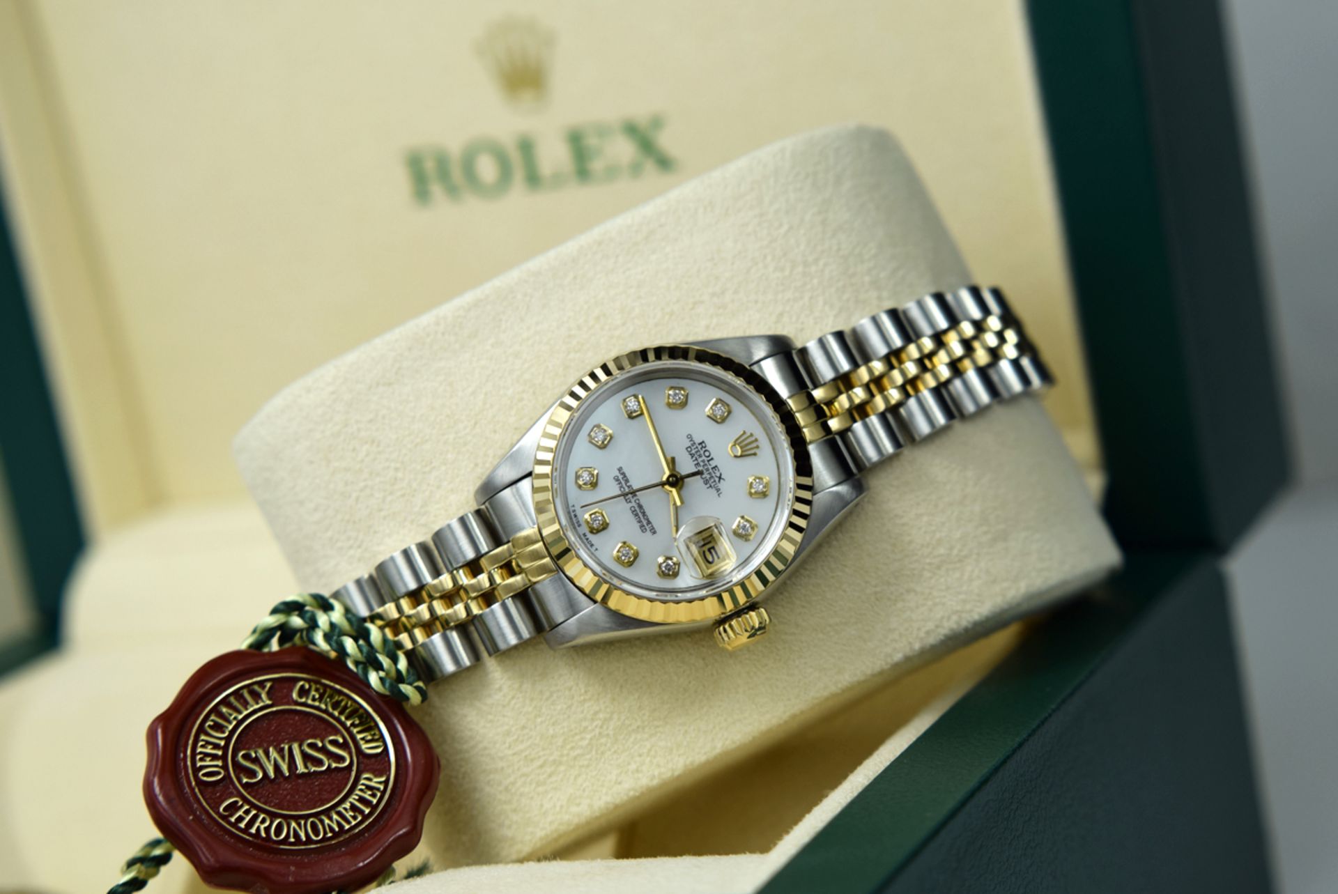 ROLEX *DIAMOND* LADY DATEJUST - 18K GOLD & STEEL WITH WHITE MOP DIAMOND DIAL - Image 5 of 16