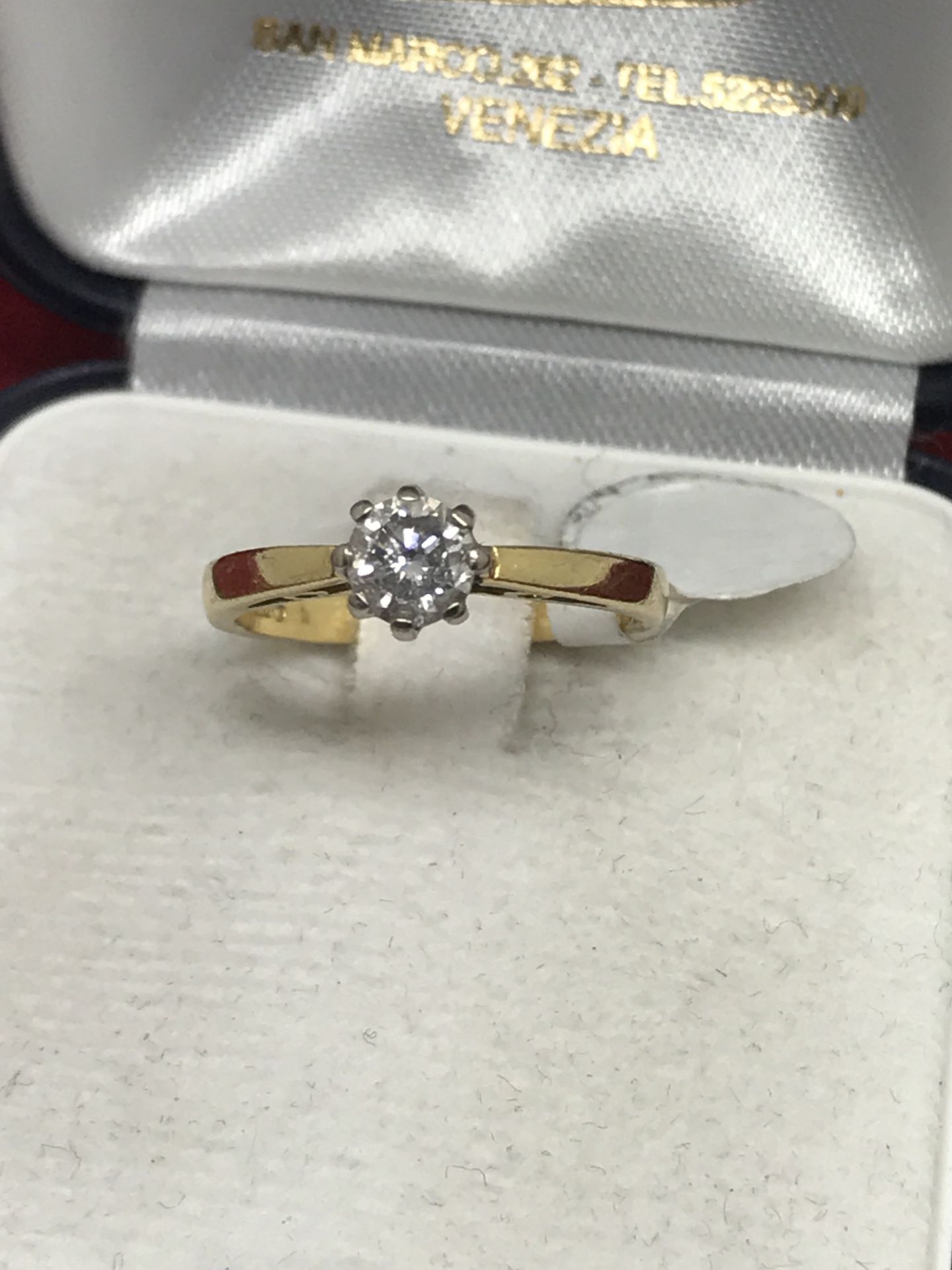 18ct GOLD 0.50ct DIAMOND SOLITAIRE RING
