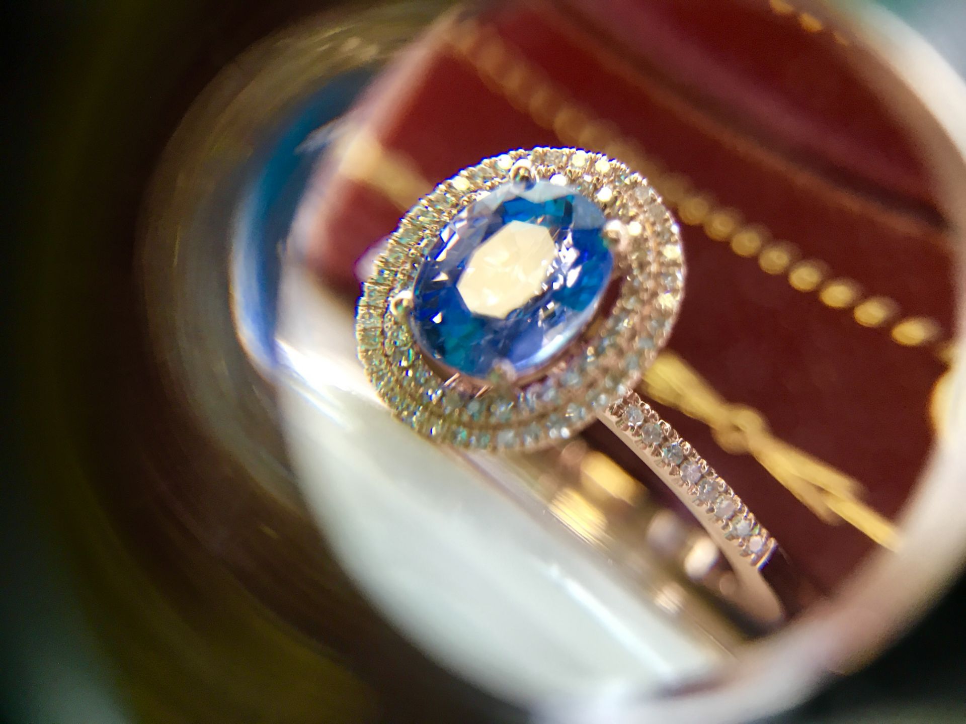 *Beautiful* 2.43ct Blue Sapphire & Micropavé Diamond Double Halo Ring - Image 5 of 5