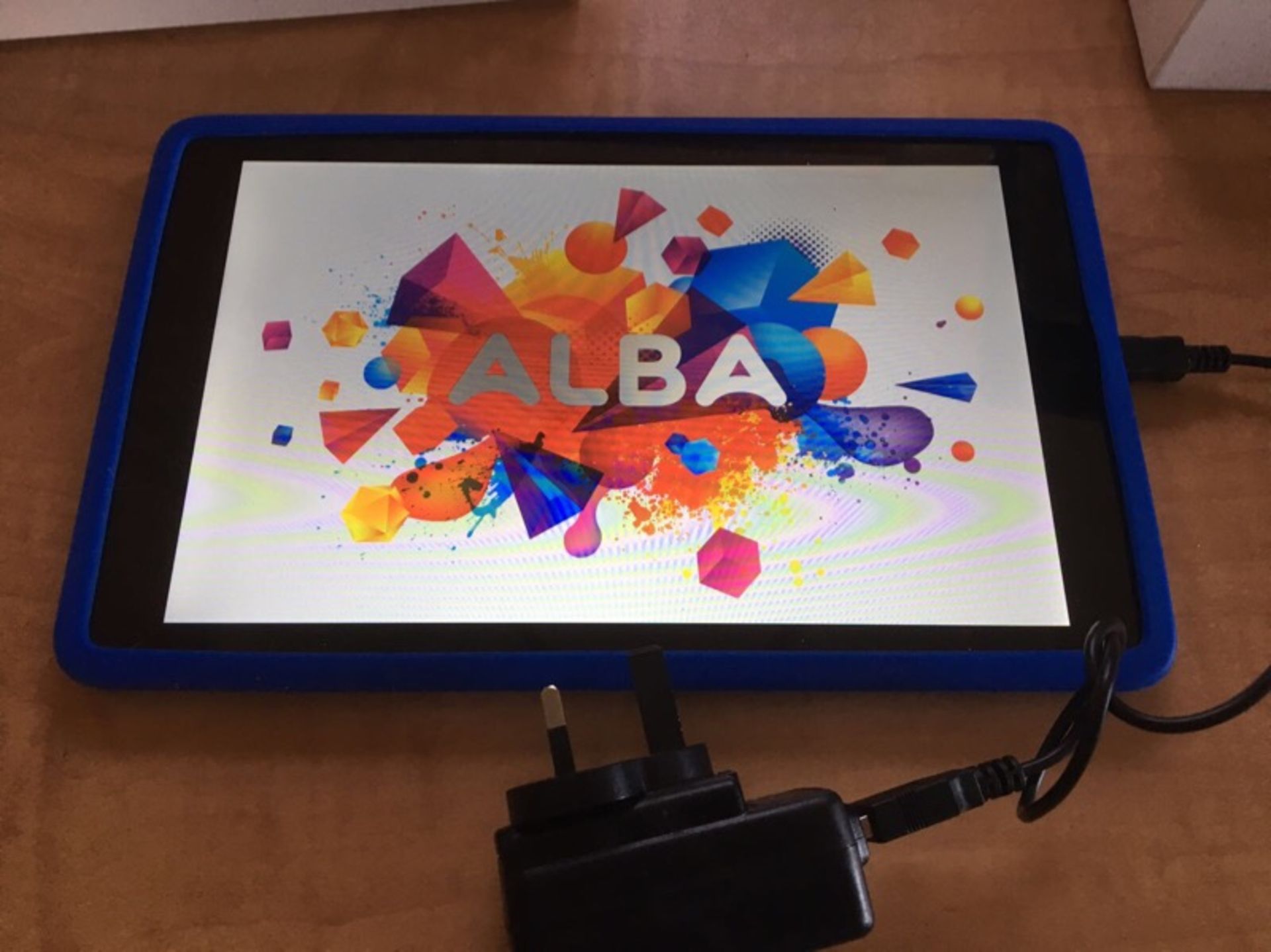 ALBA AC101CPLV2 WITH SILICONE CASE & CHARGER