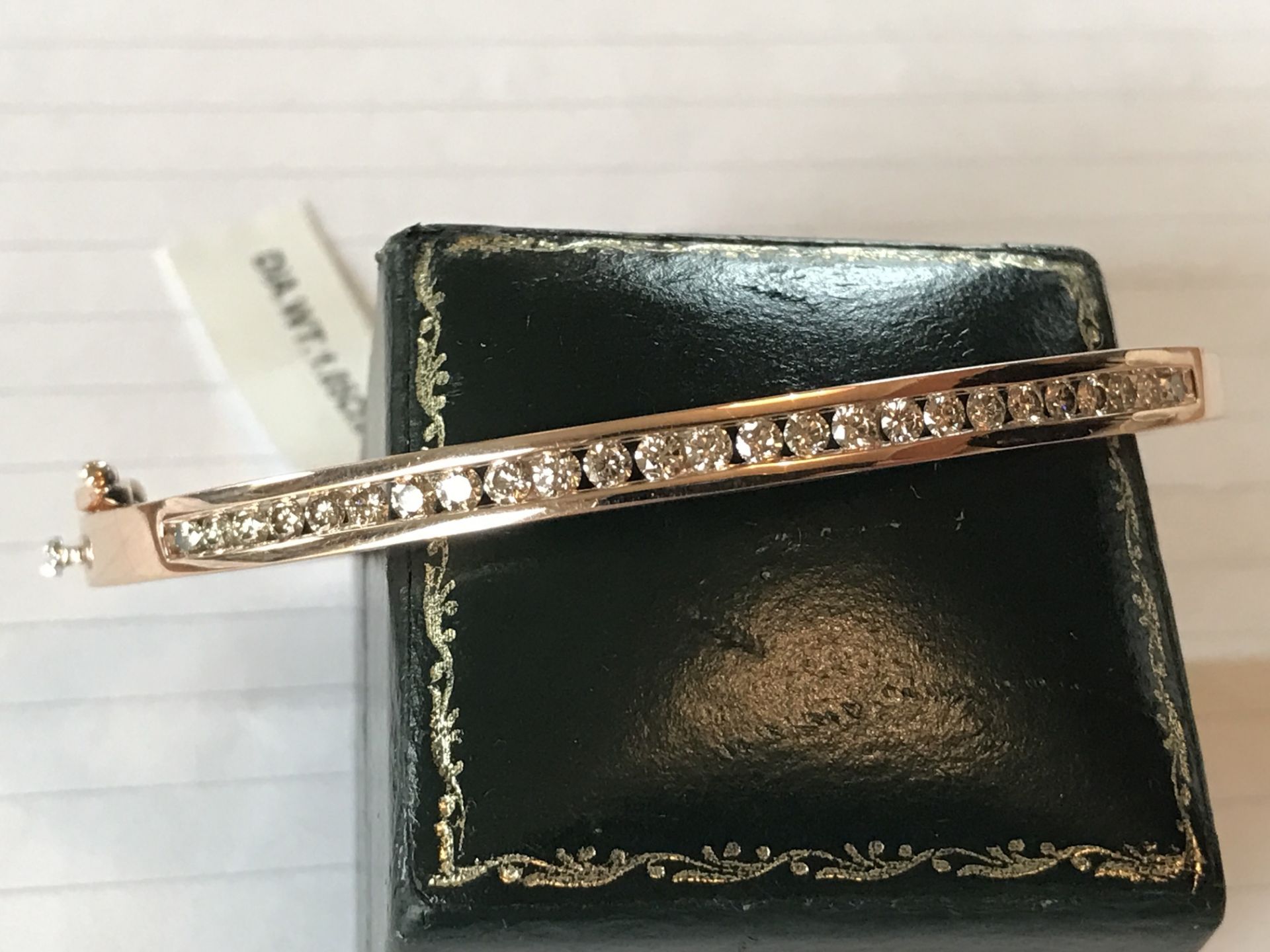 9ct ROSE GOLD HINGED CHANNEL SET DIAMOND BANGLE - Image 4 of 5