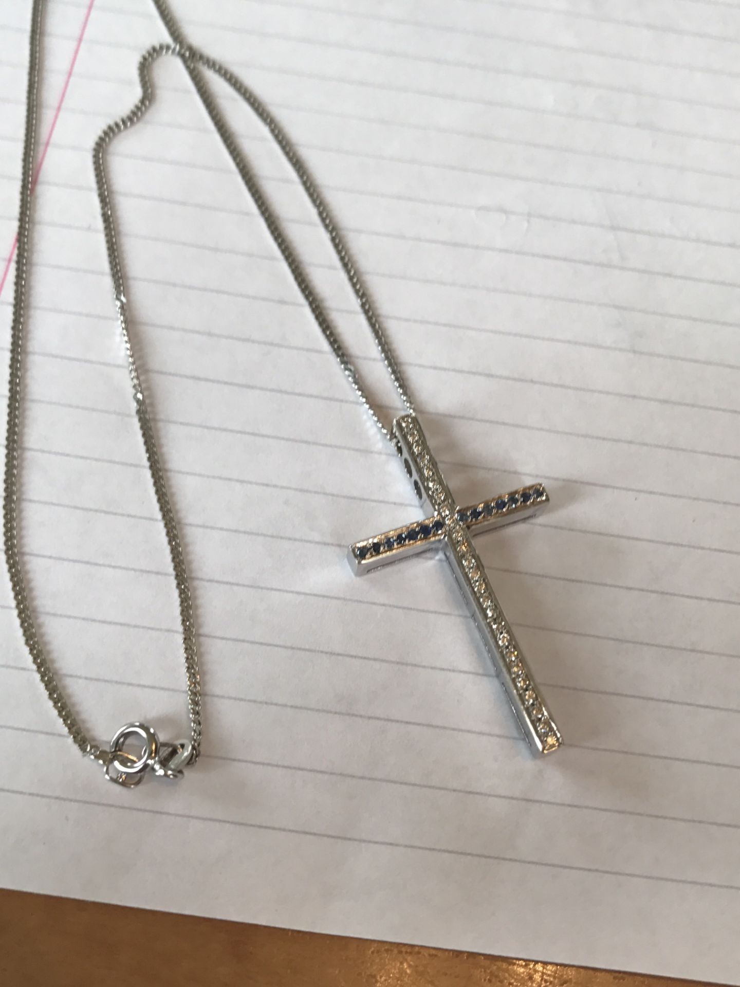 18ct WHITE GOLD SAPPHIRE & DIAMOND CROSS WITH 9ct WHITE GOLD CHAIN - Image 2 of 3