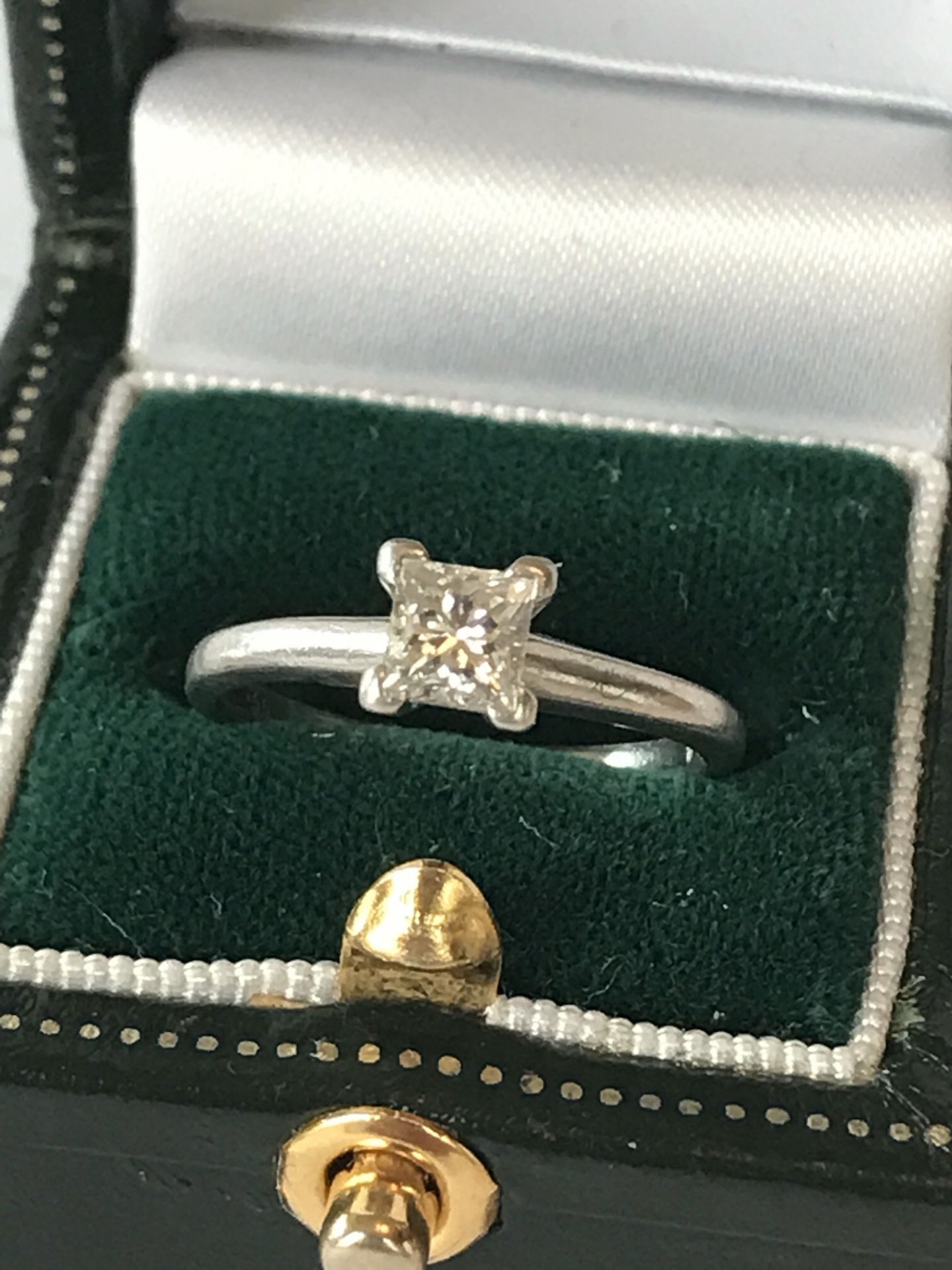 PLATINUM 0.55ct PRINCESS CUT RING