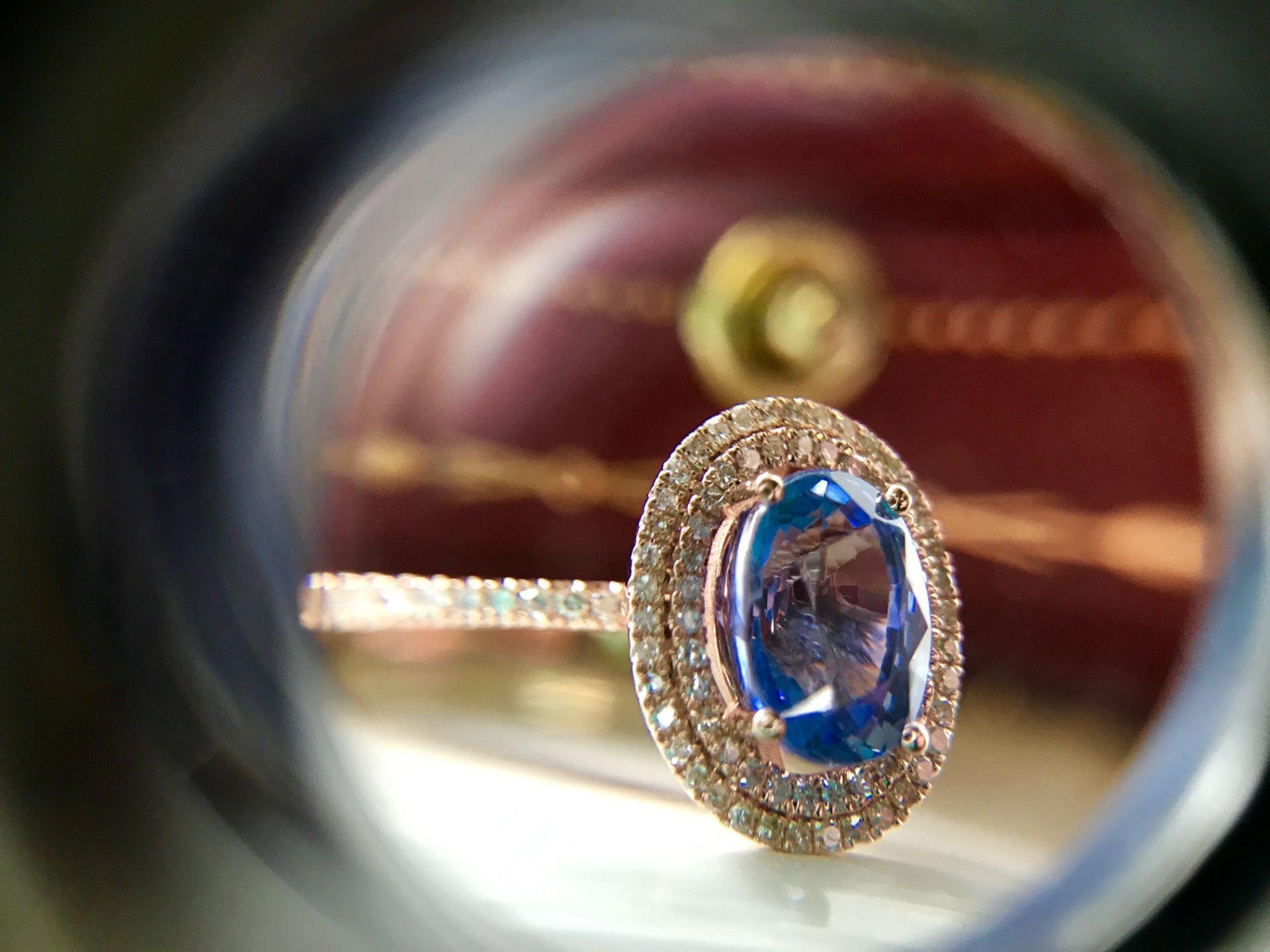 *Beautiful* 2.43ct Blue Sapphire & Micropavé Diamond Double Halo Ring - Image 4 of 5