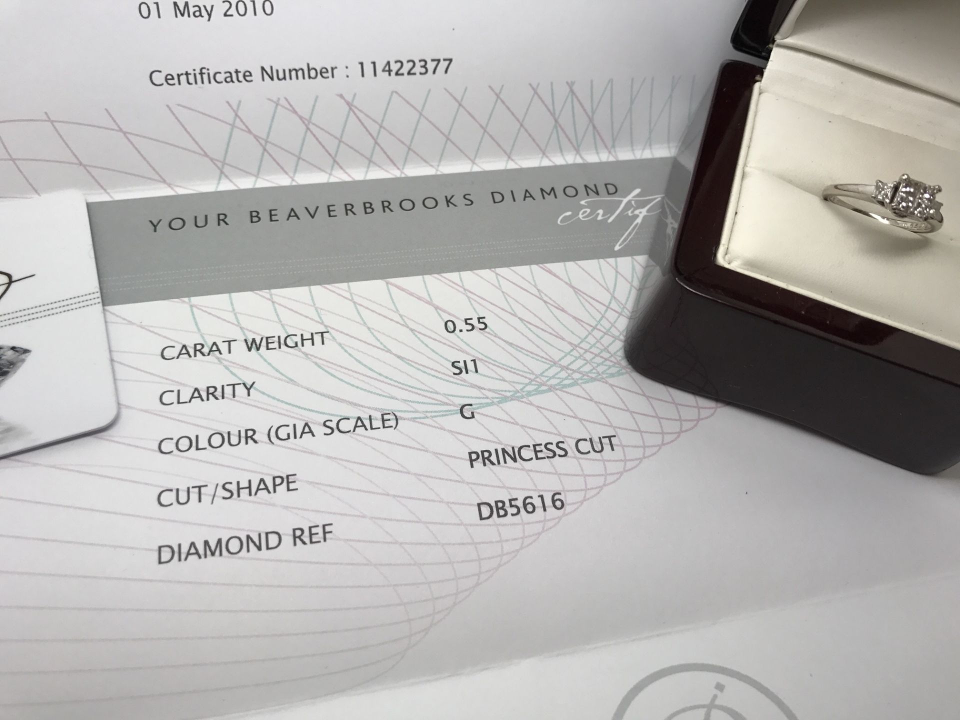 18ct GOLD DIAMOND RING COST £1850 WITH CERTIFICATE - Image 2 of 4