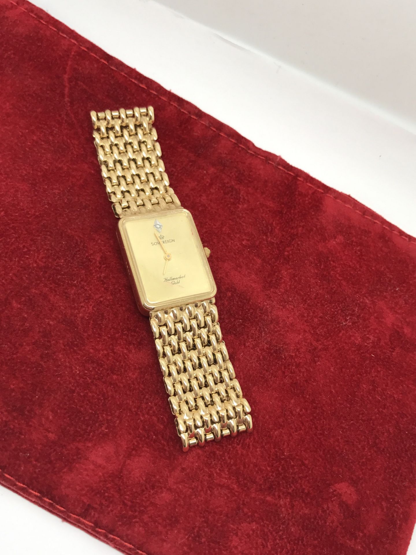 9ct GOLD SOVEREIGN WATCH