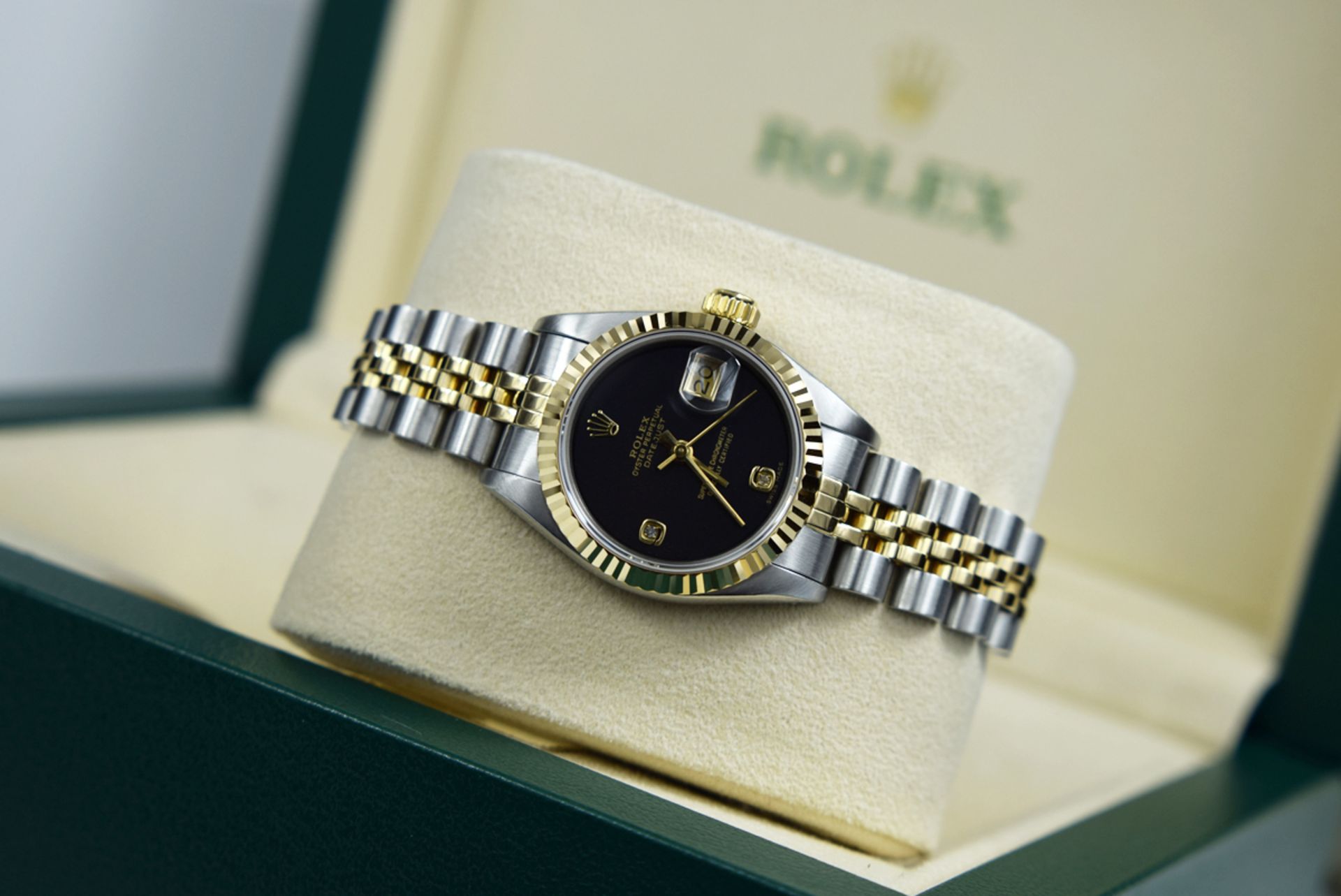 ROLEX Datejust (Ladies) in Steel and 18k Gold w/ *RARE Diamond Dial - Image 3 of 10