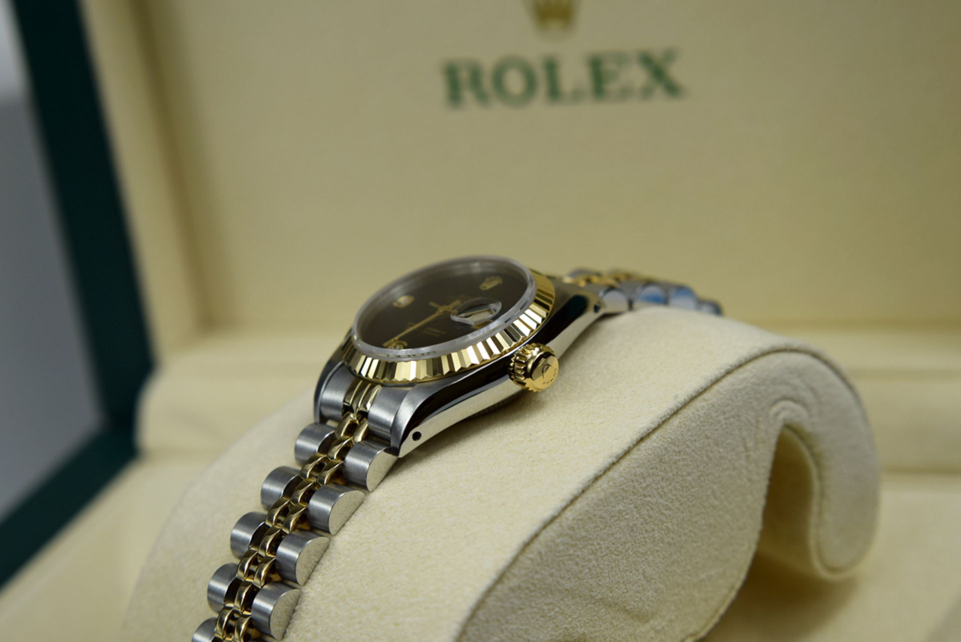 ROLEX Datejust (Ladies) in Steel and 18k Gold w/ *RARE Diamond Dial - Image 8 of 10